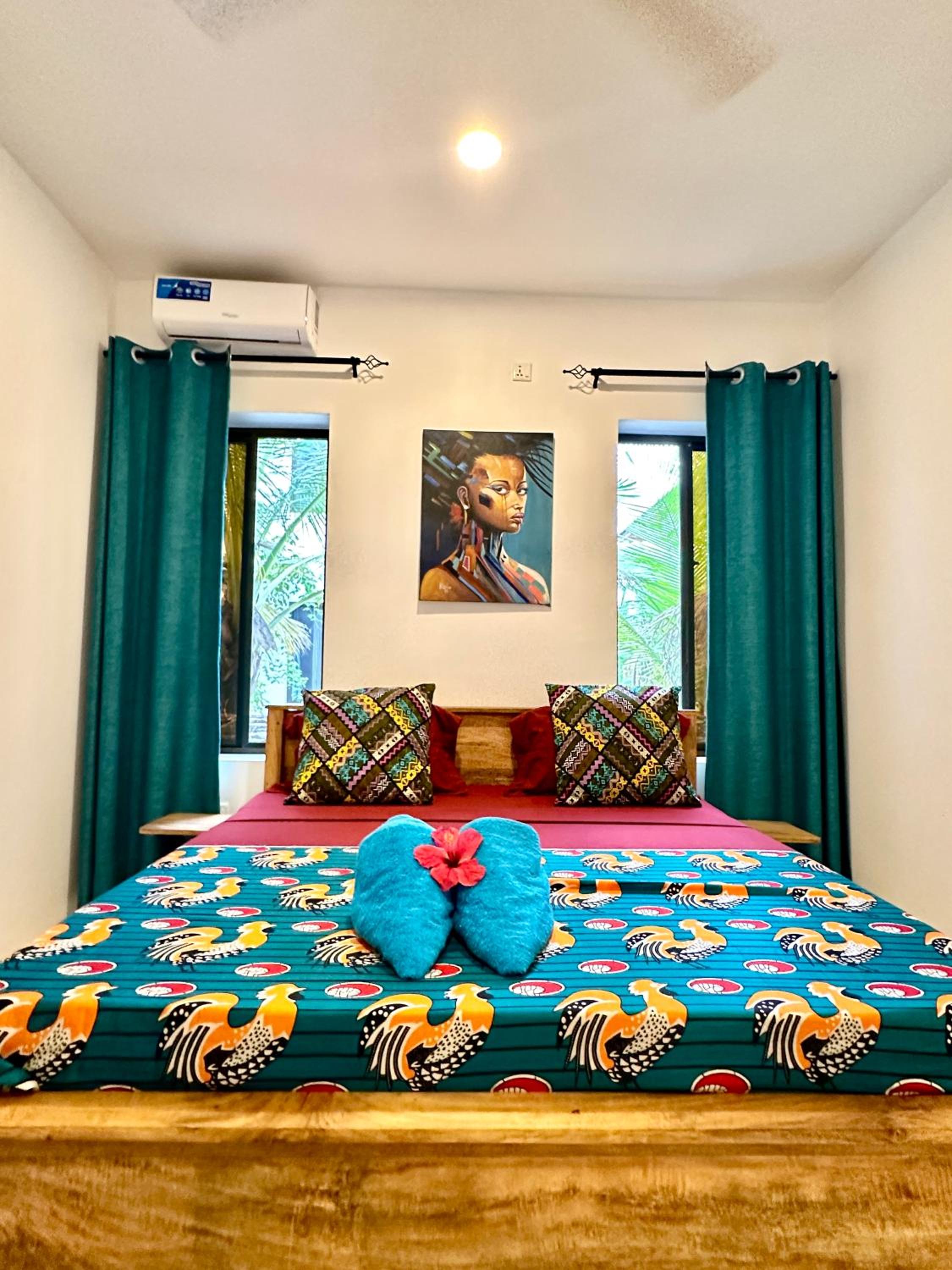 Deluxe King Suite - Photo 23