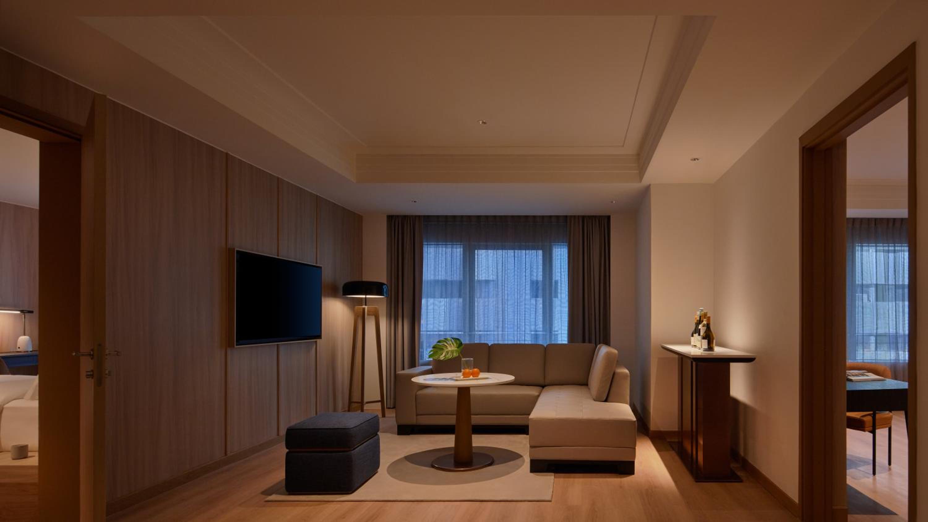 Two Bedroom Apartment with Club Lounge Access photo 3