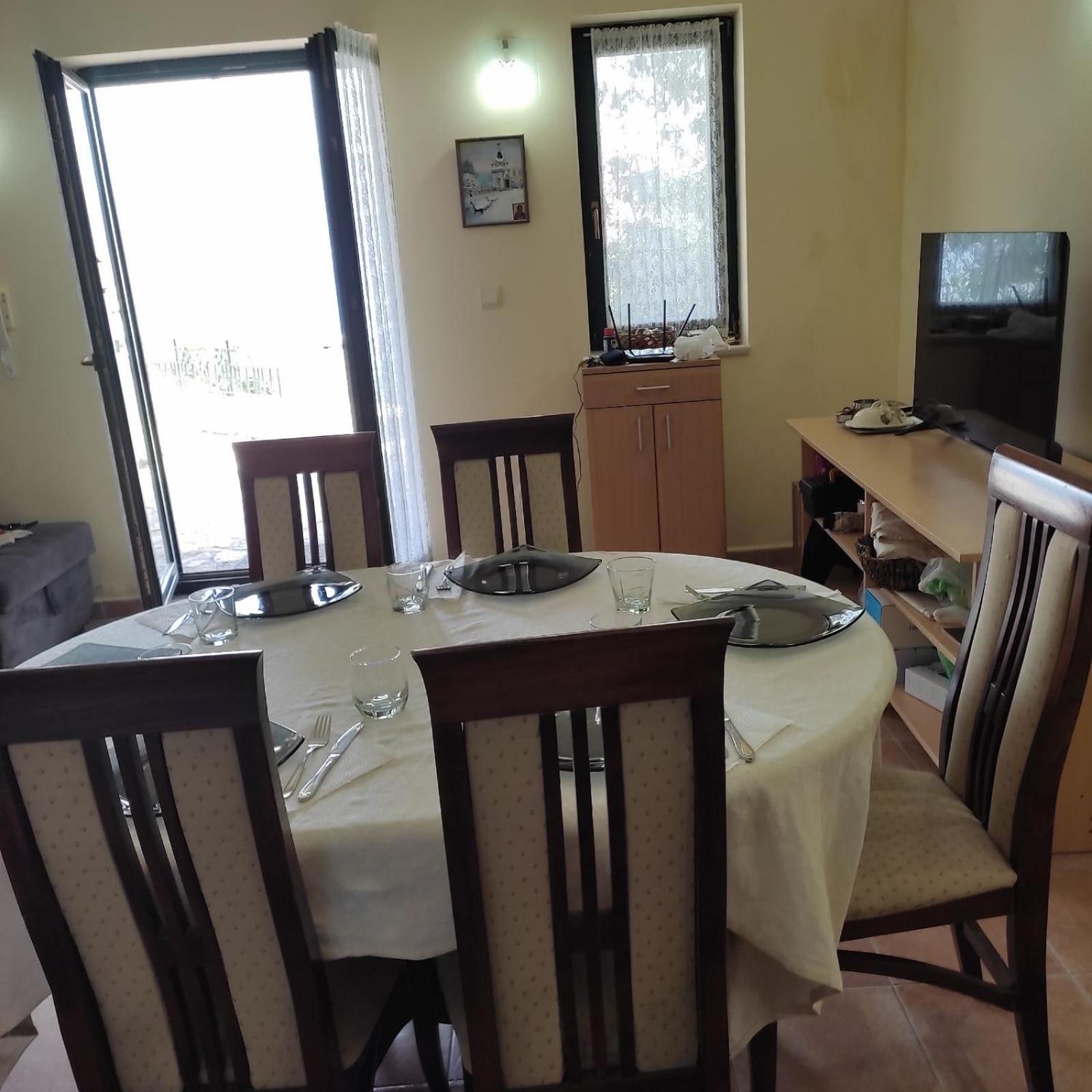 Two-Bedroom Apartment with Terrace and Sea View photo 3
