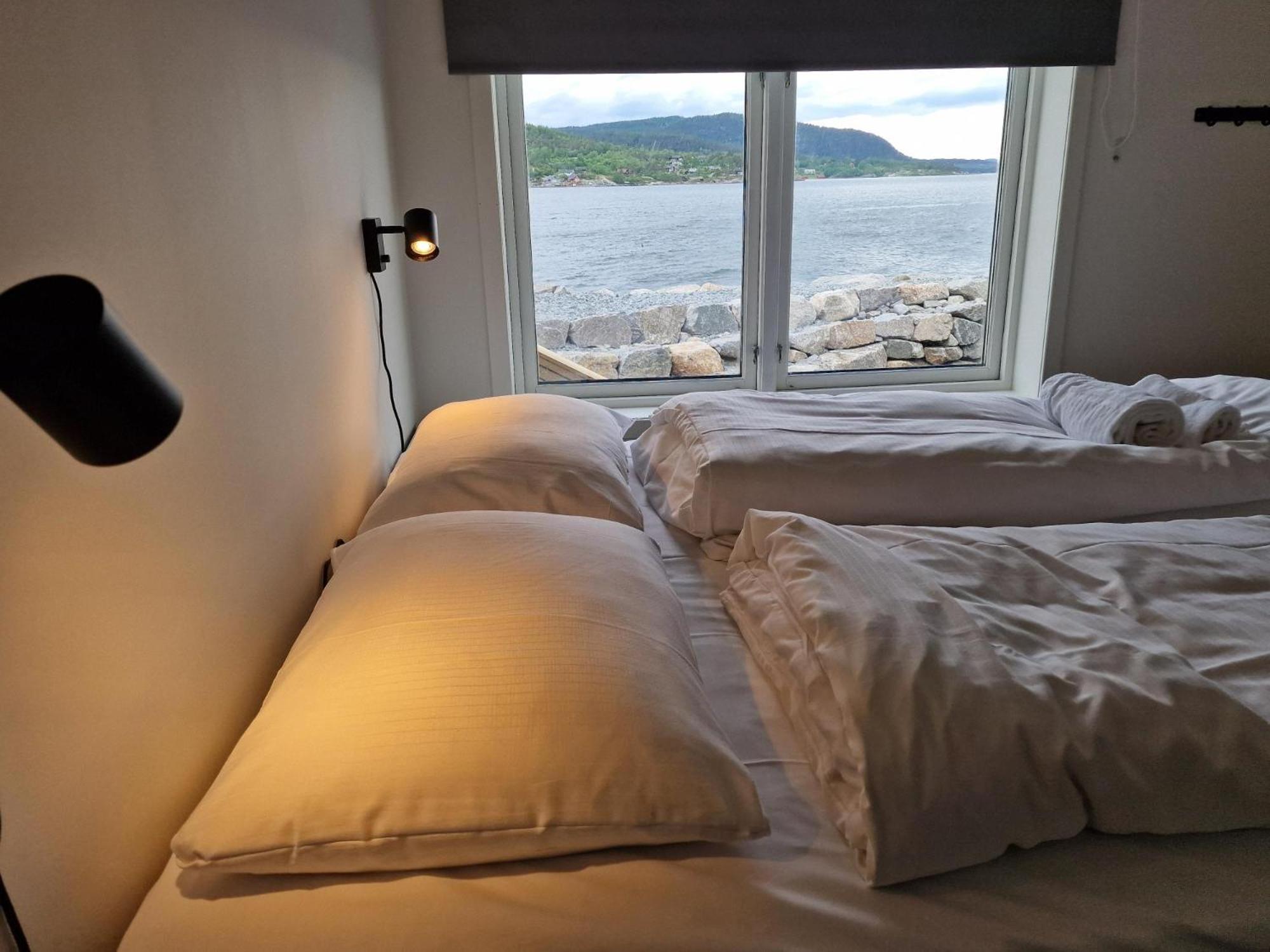 Three-Bedroom Apartment with Sea View photo 2