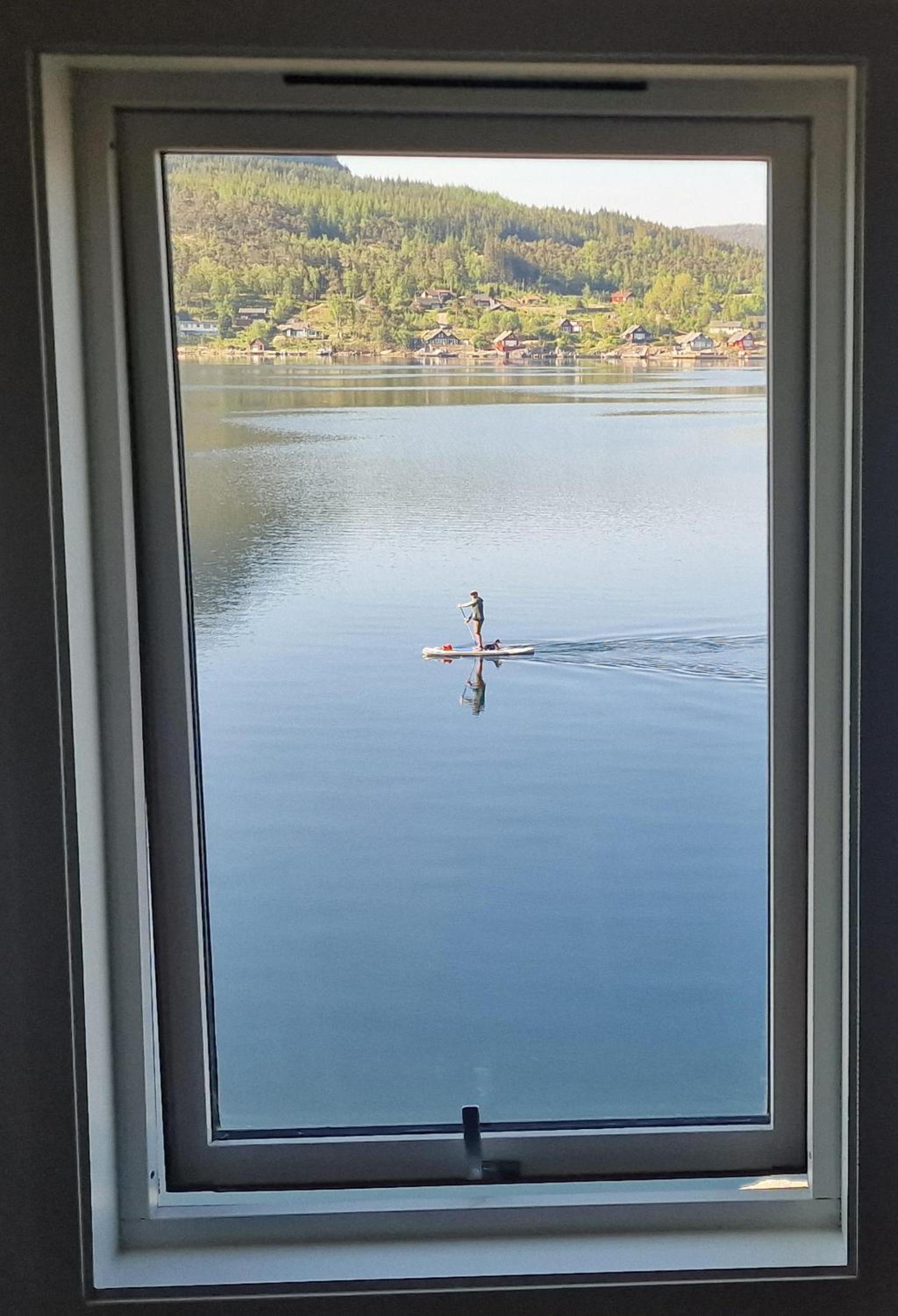 Three-Bedroom Apartment with Lake View photo 3