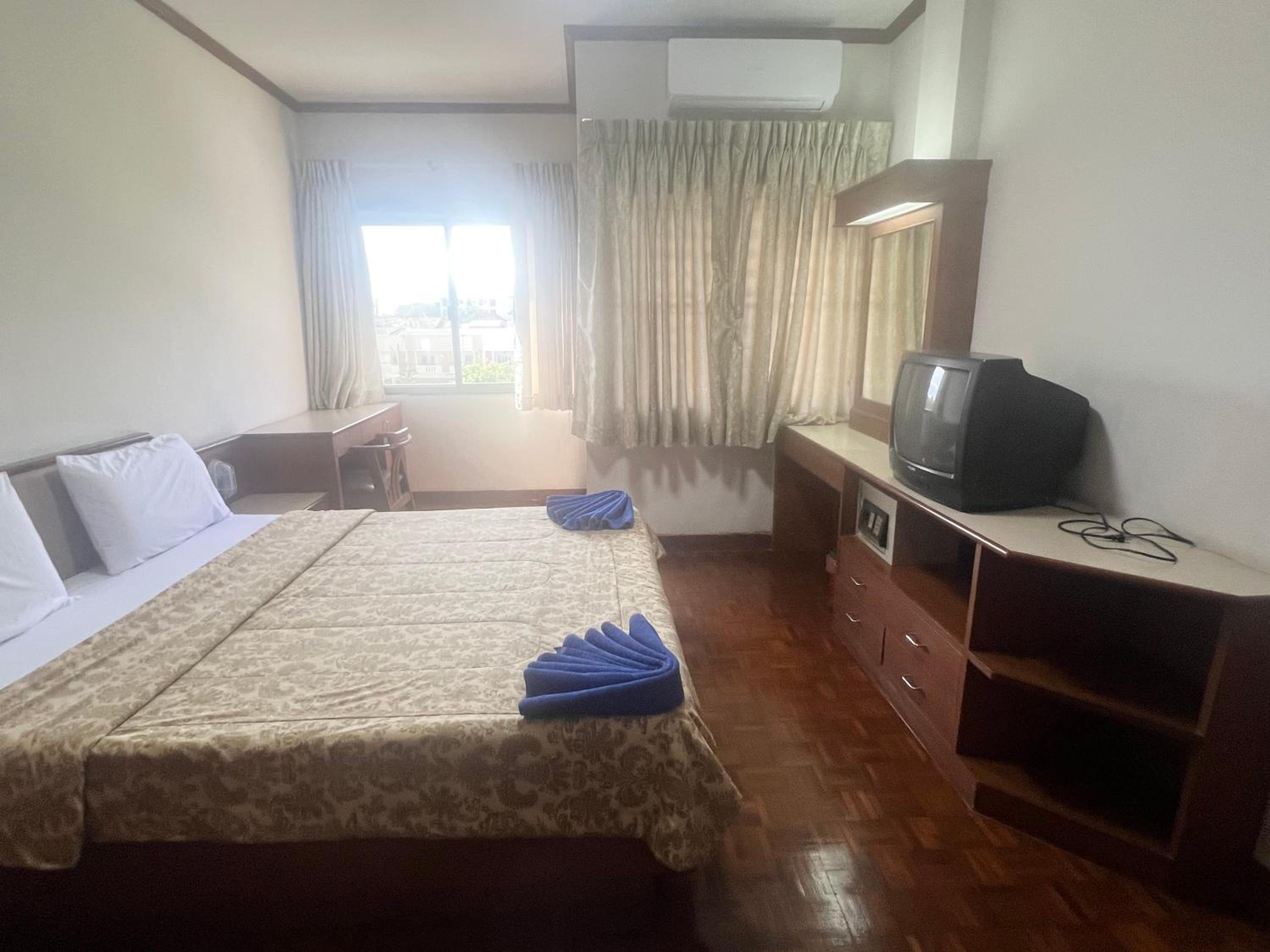 Two-Bedroom Apartment - Photo 10
