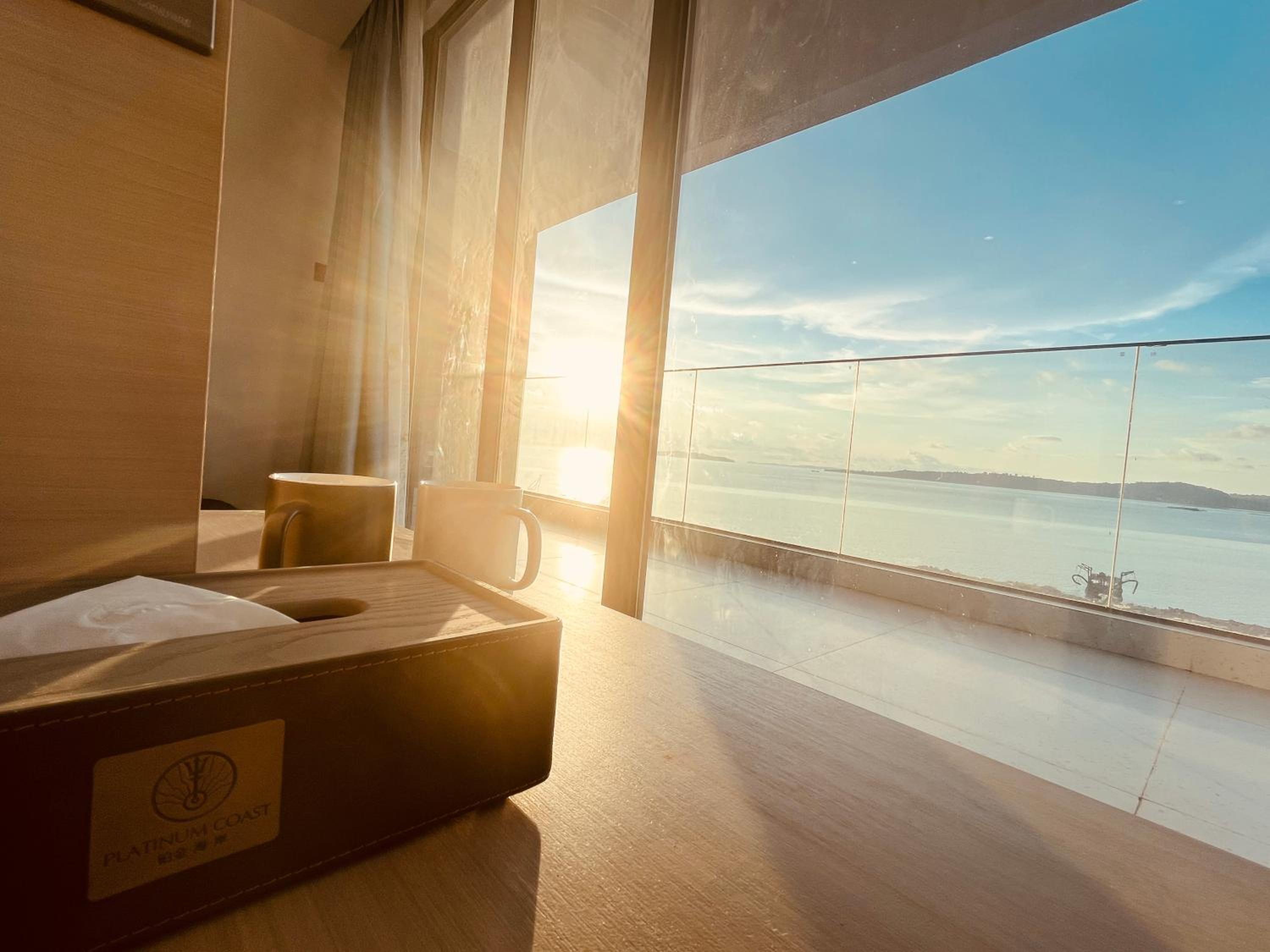 Junior Suite with Sea View photo 2