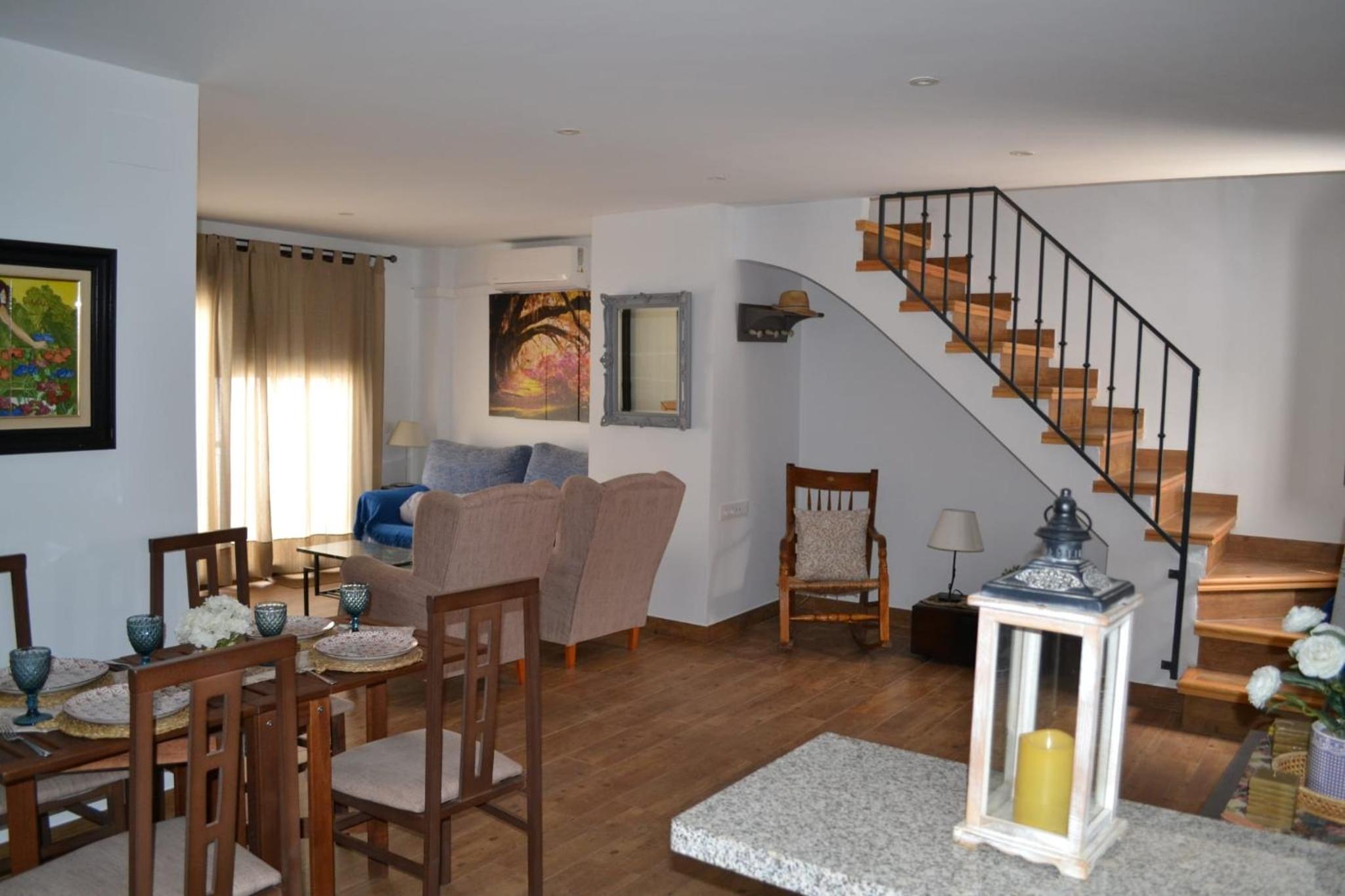 Two-Bedroom House - Photo 1