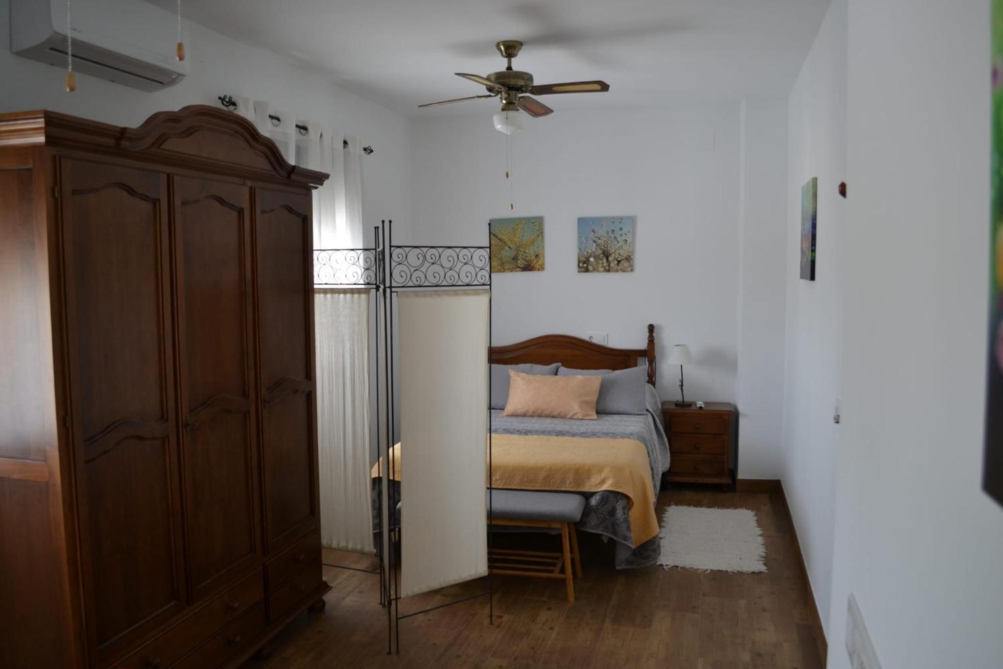 Two-Bedroom House - Photo 38