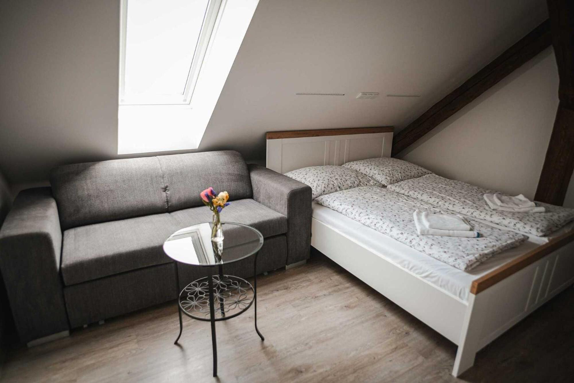 Double Room with Private Bathroom photo 1