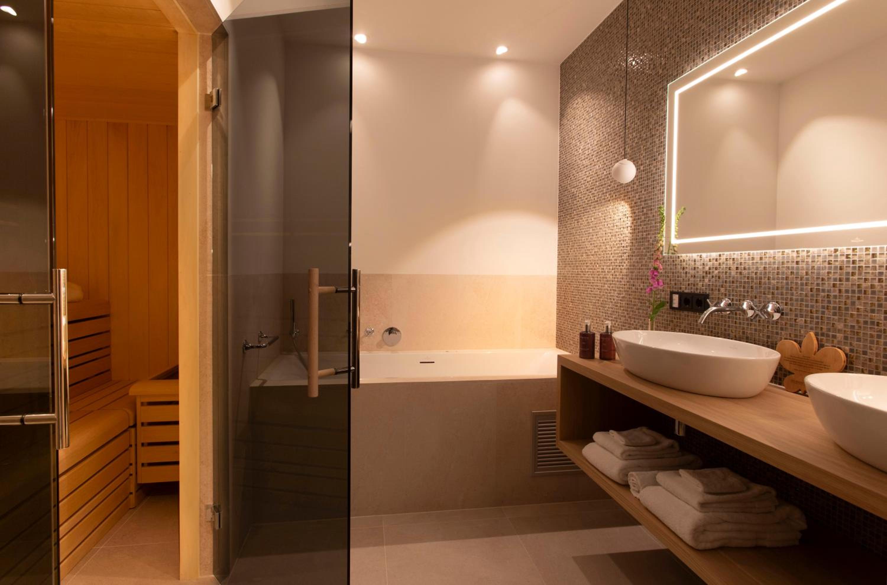 Suite with Sauna - Photo 7