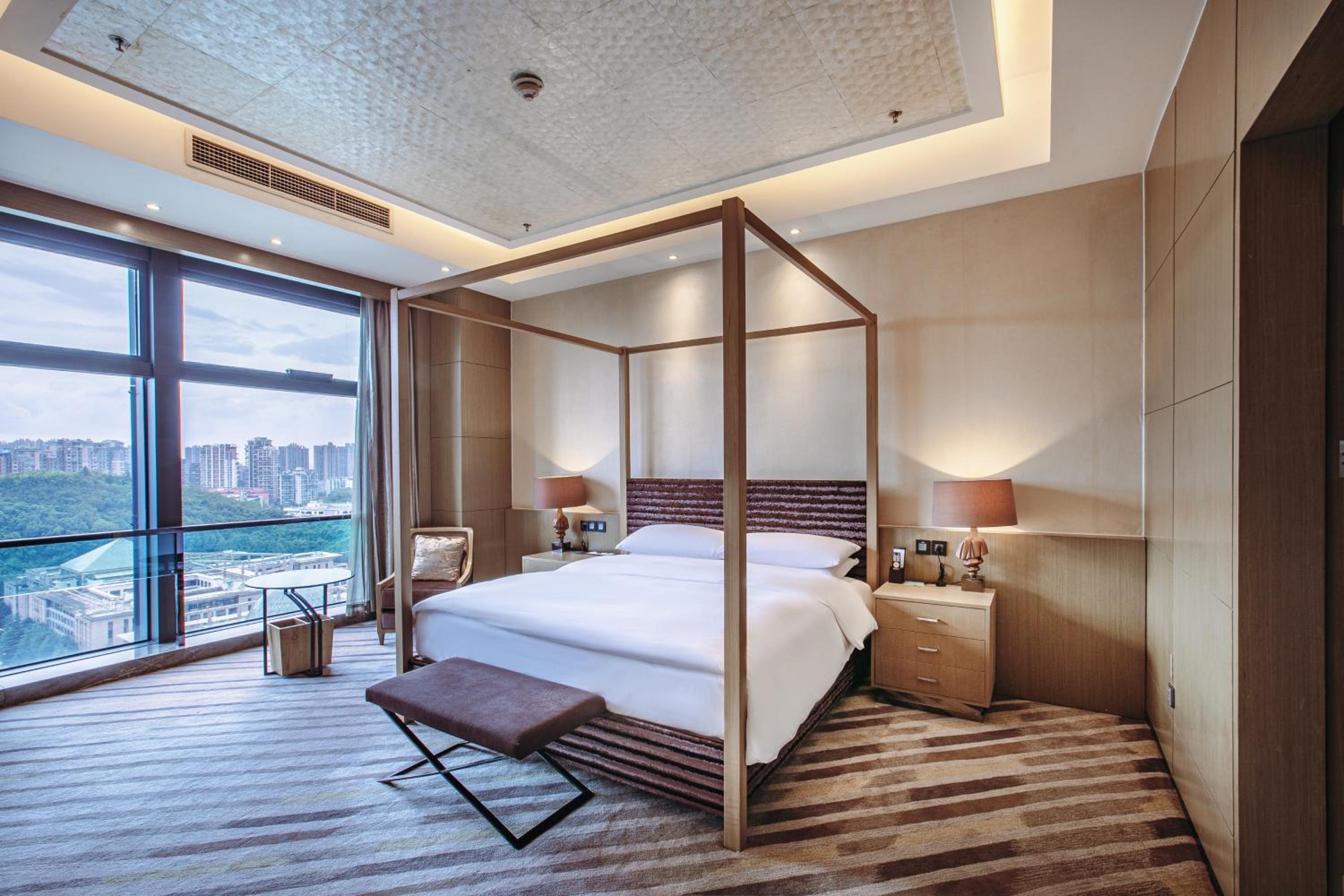 Presidential King Suite - Club Level
