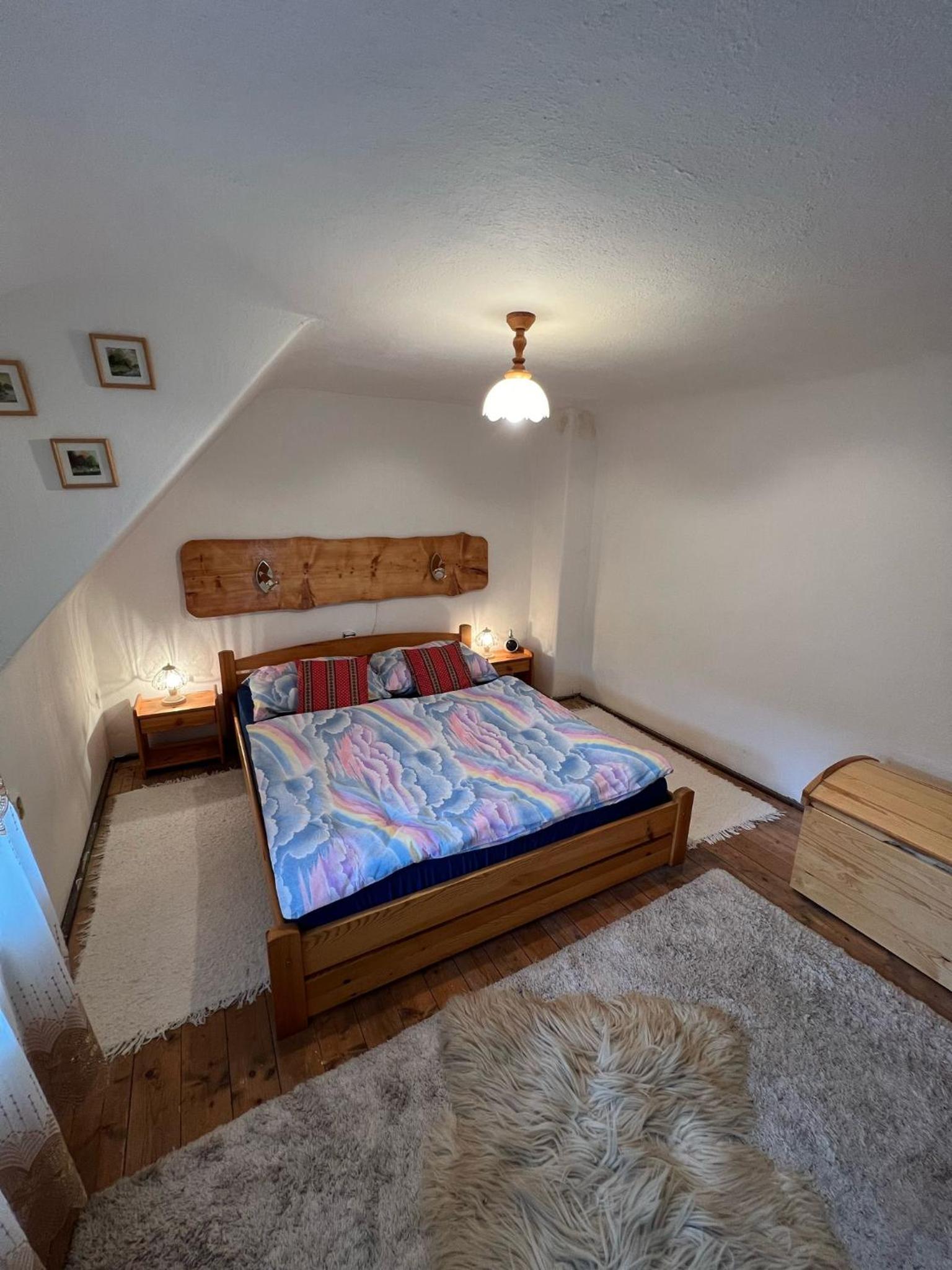 Three-Bedroom House photo 3