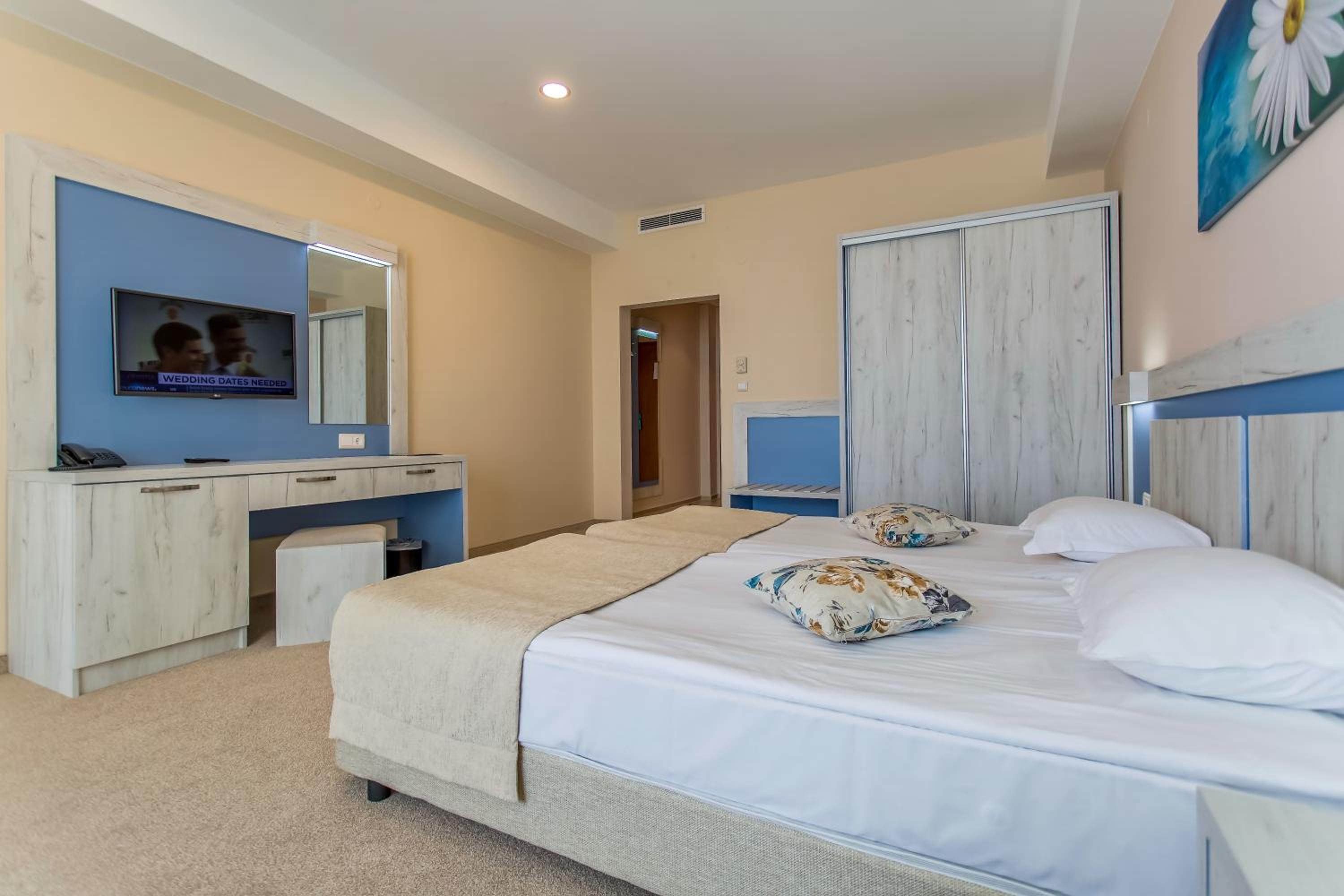 Premium Twin Room with Pool View