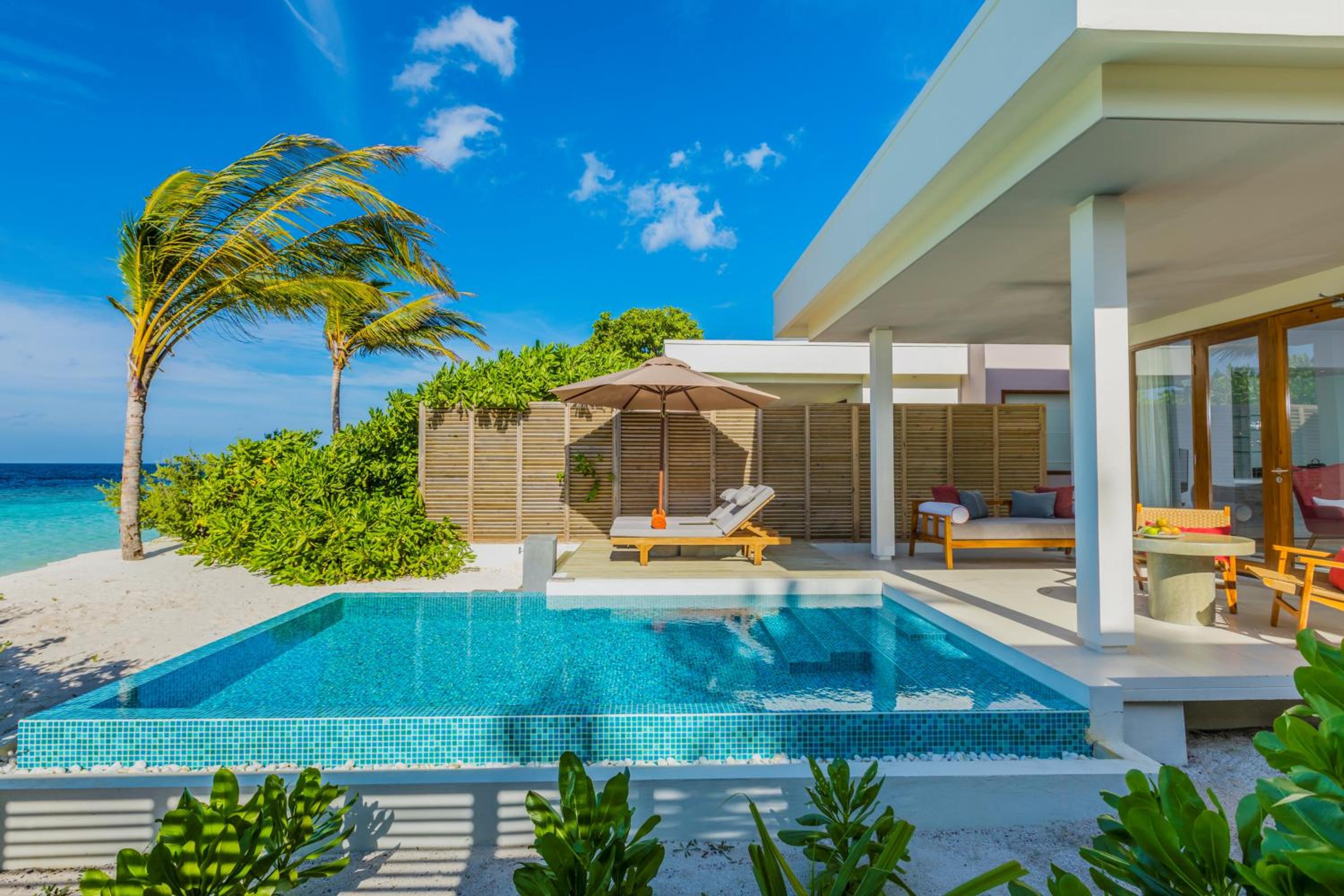 Beach Suite with Pool - Photo 4