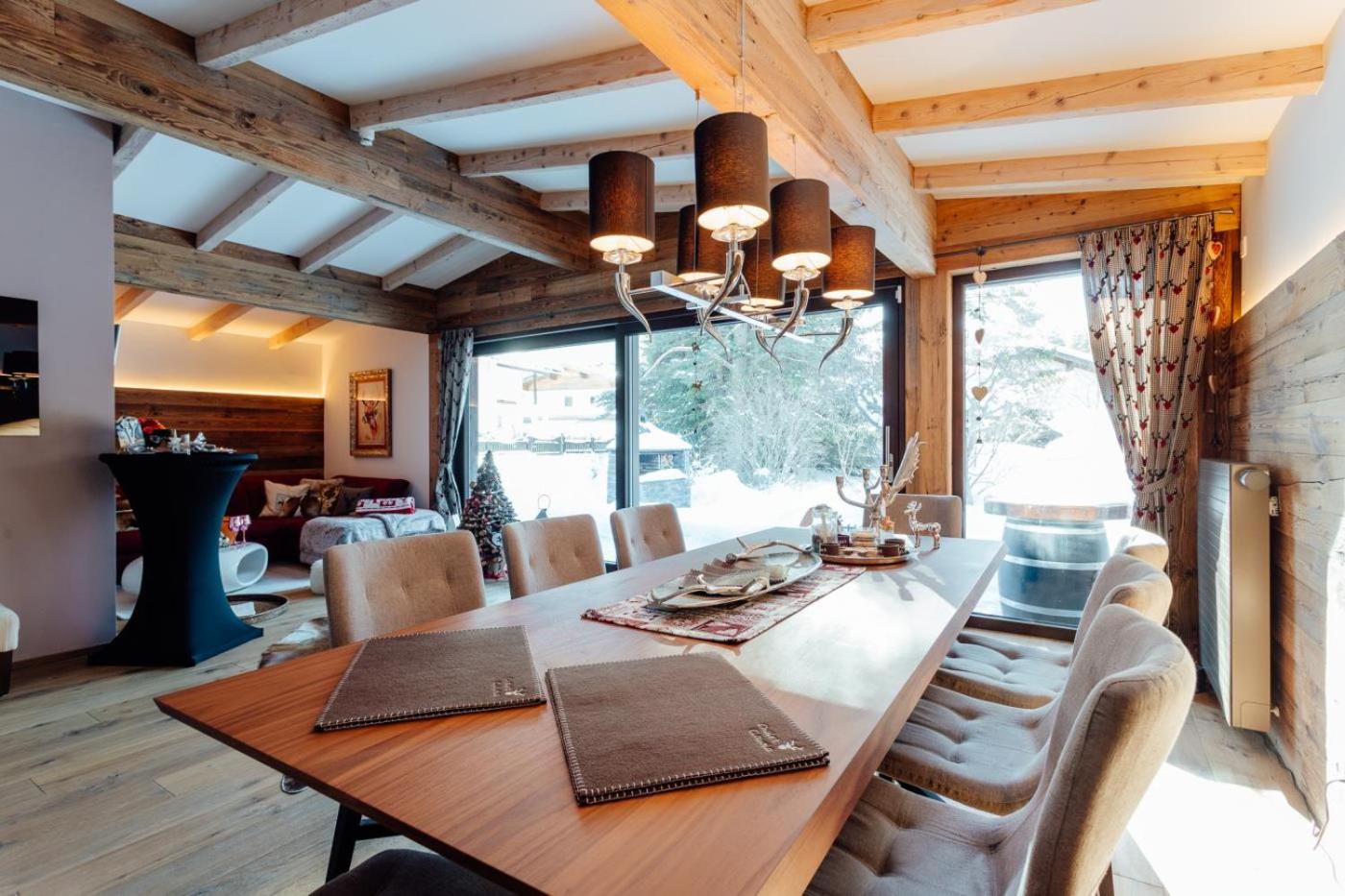 Three-Bedroom Villa photo 1