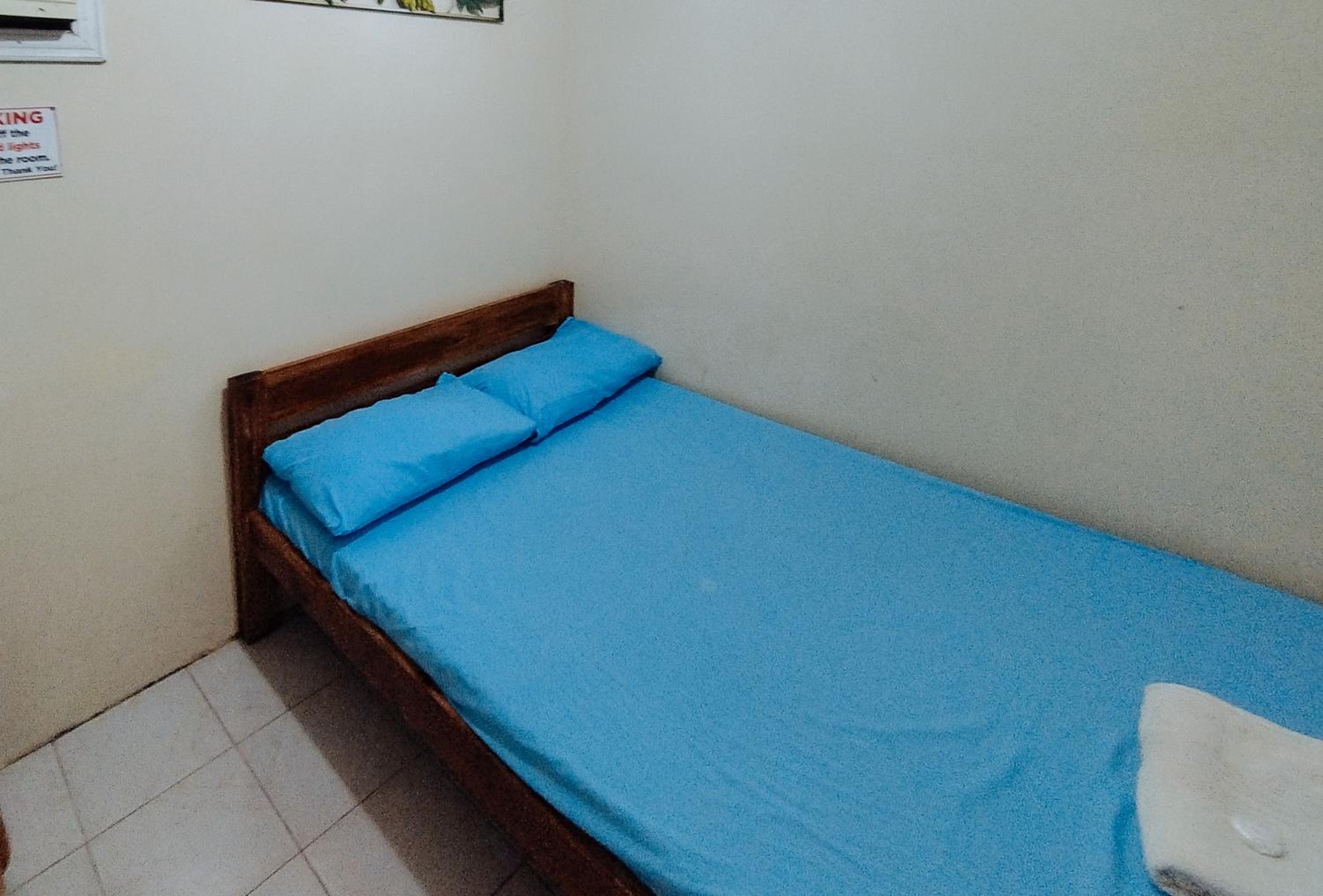 Standard Double Room - Photo 3