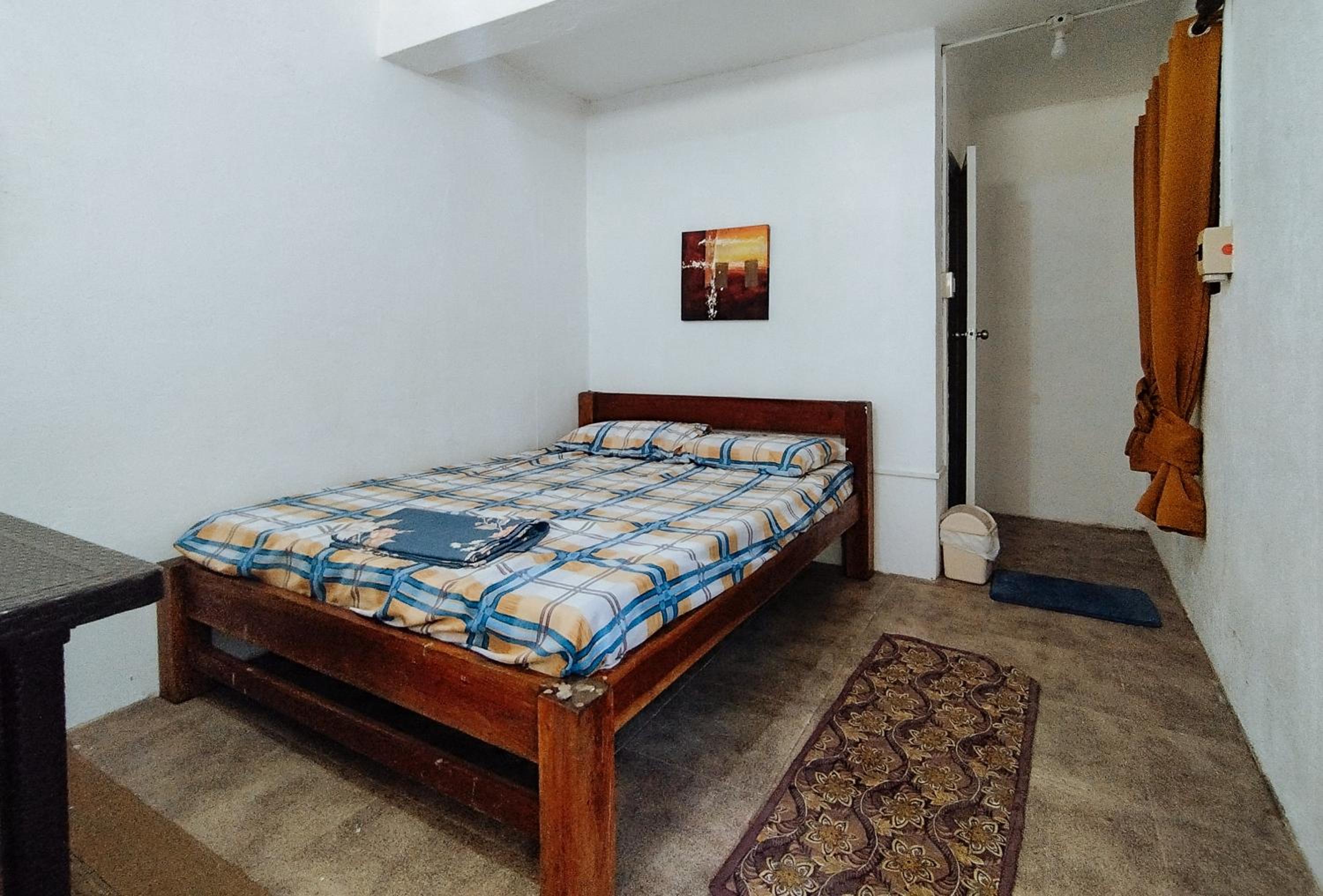 Standard Double Room with Fan - Photo 3