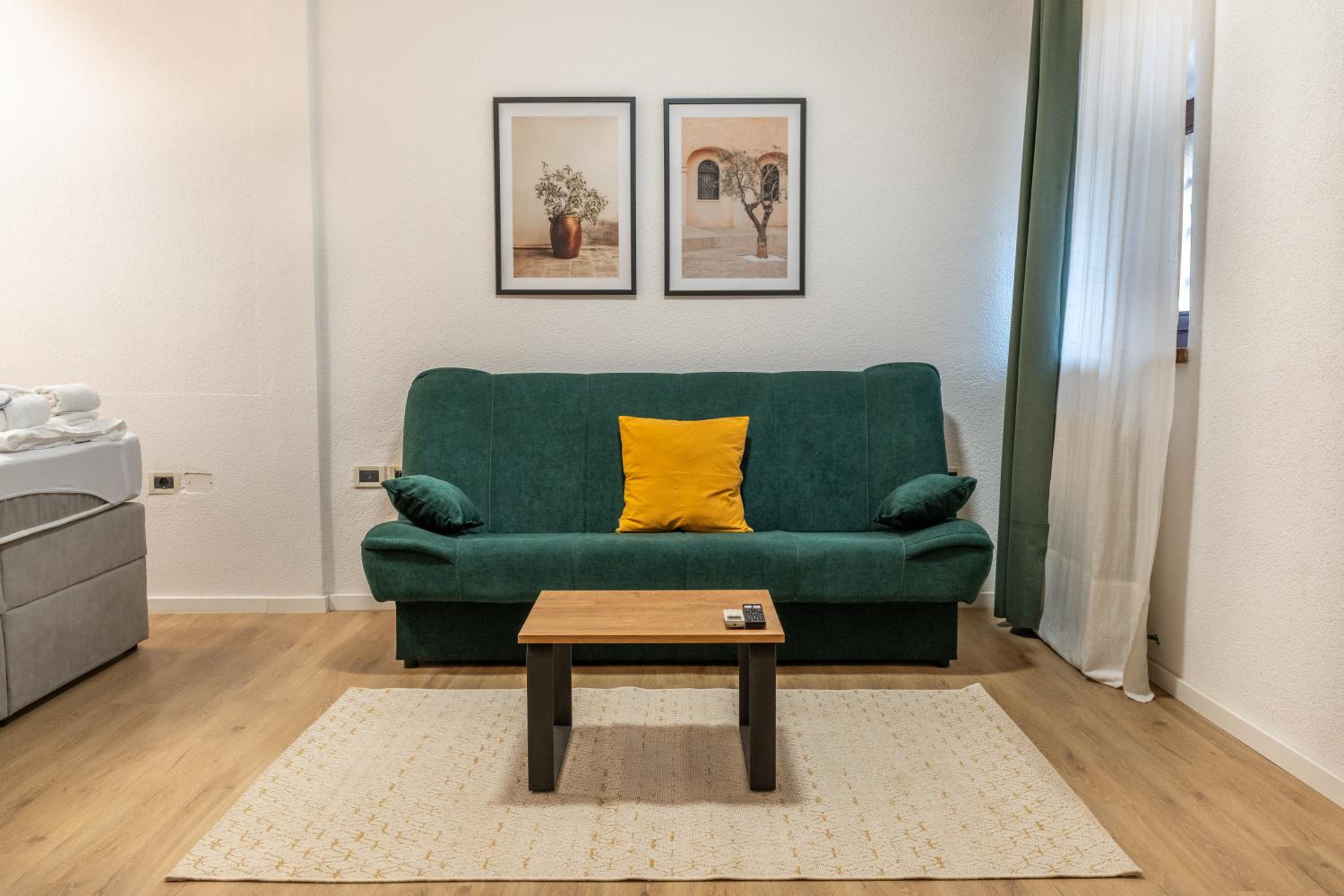 King Room with Balcony photo 1