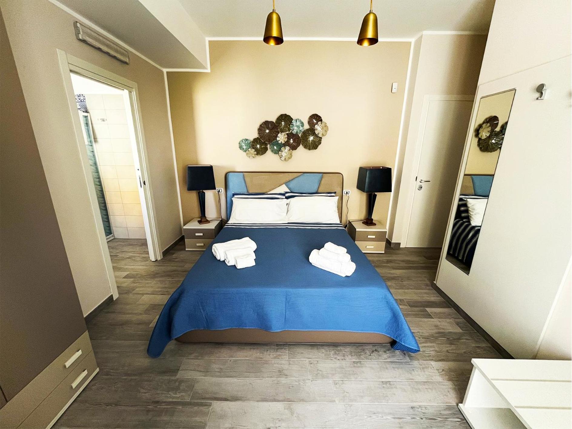 Deluxe Double Room with Balcony photo 1
