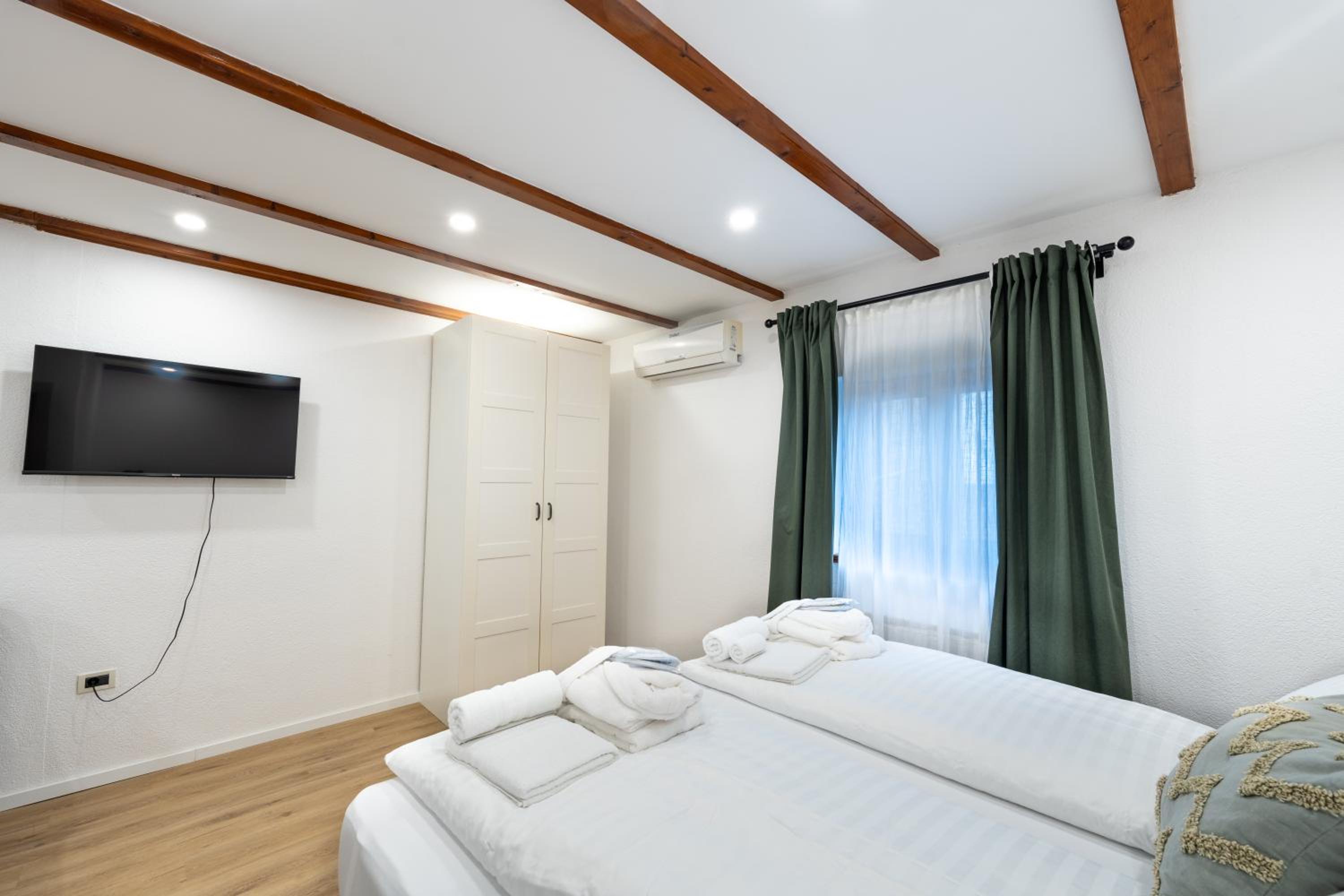 Superior King Room photo 2