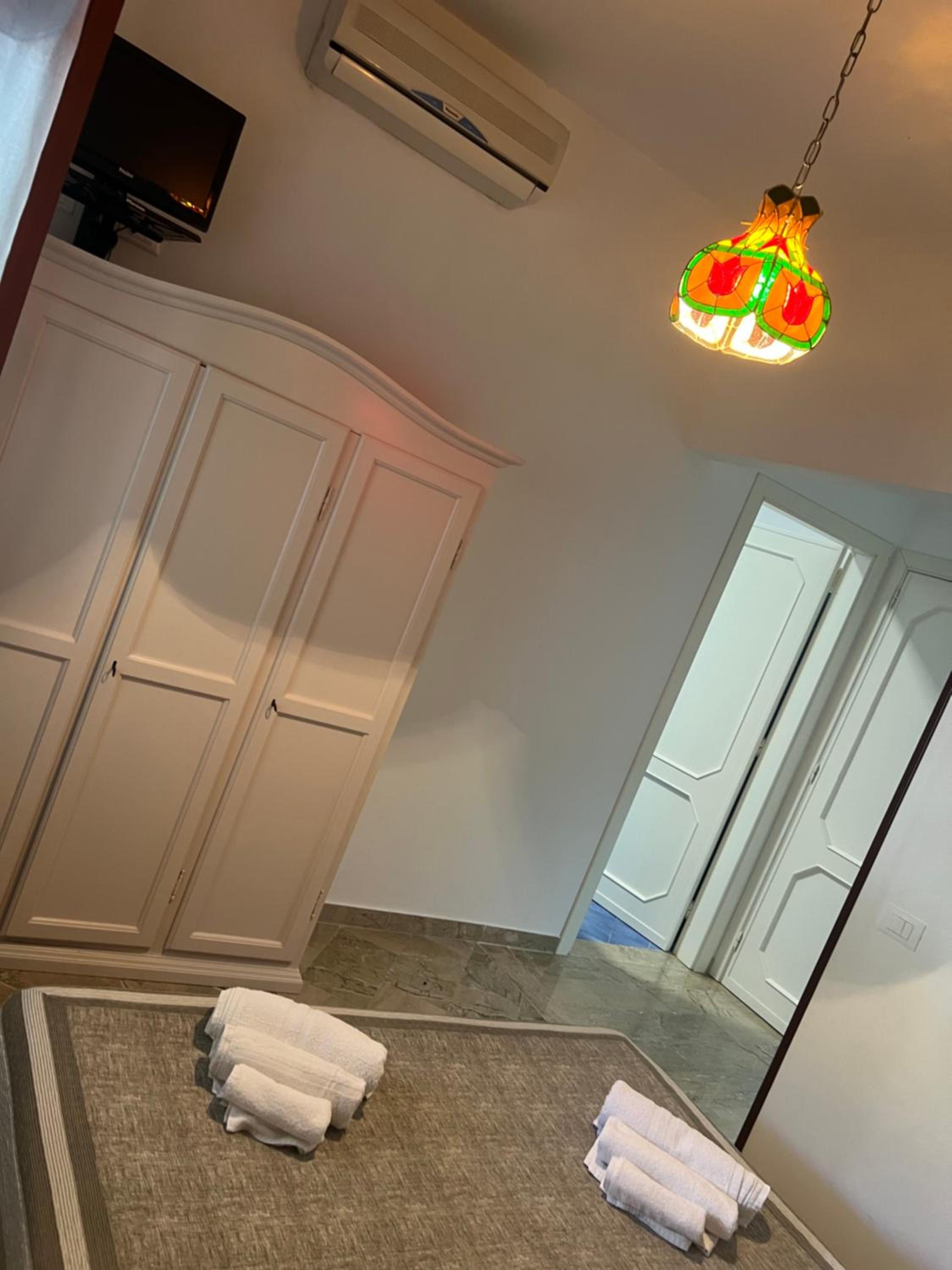 Triple Room - Photo 13