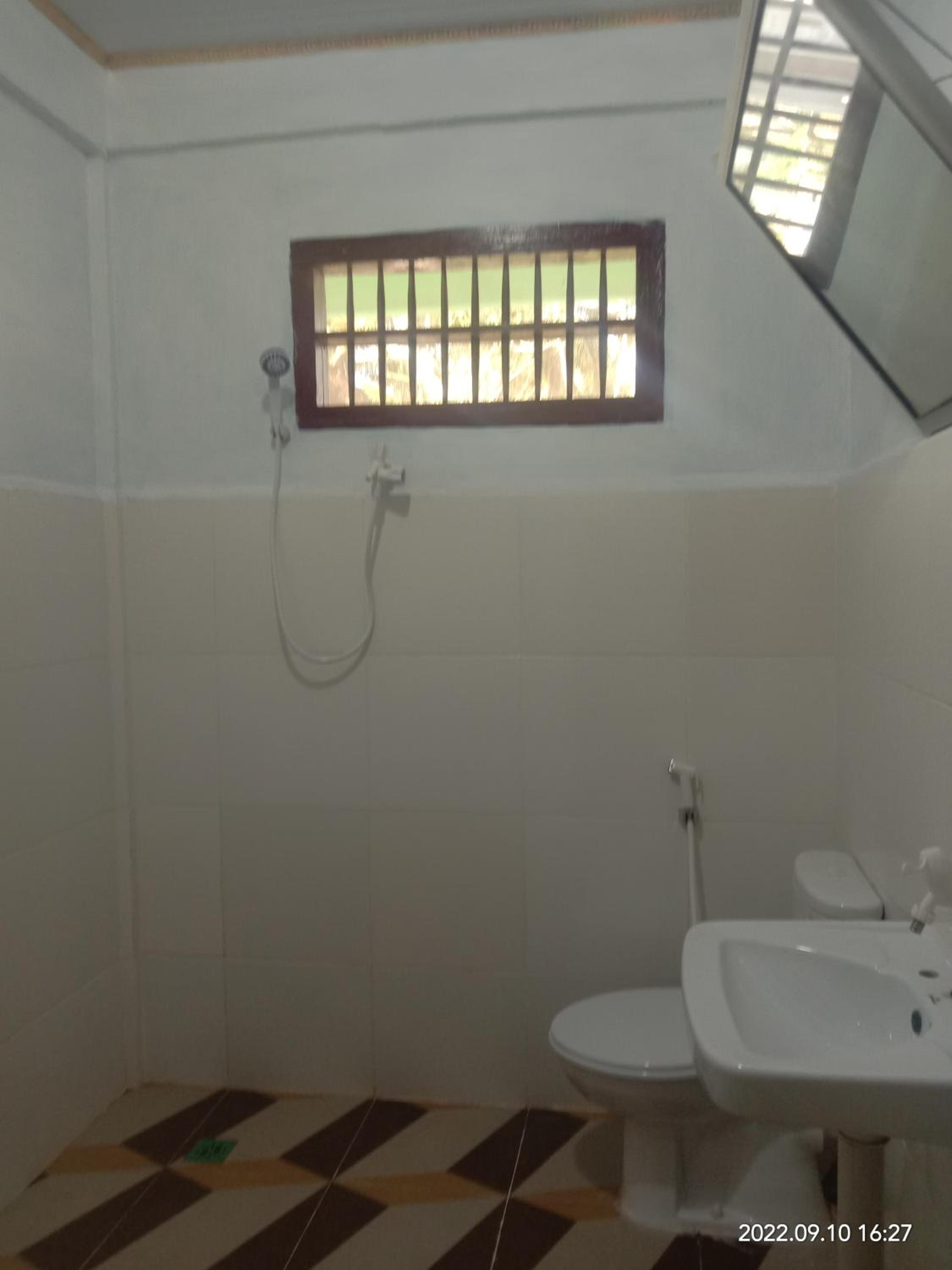 Double Room with Balcony - Photo 2