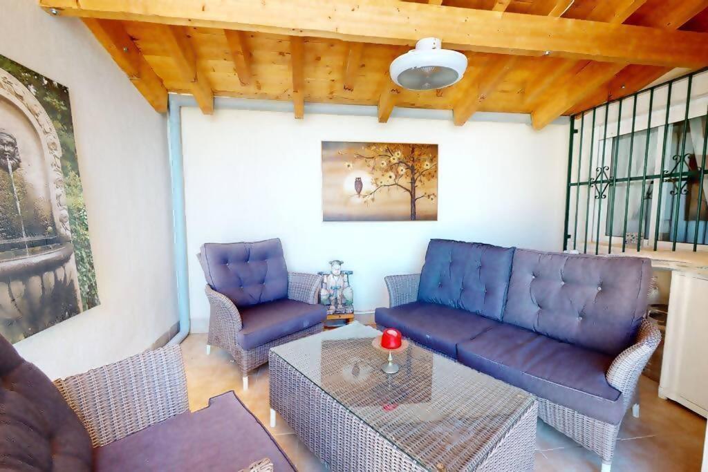 Two-Bedroom House photo 2