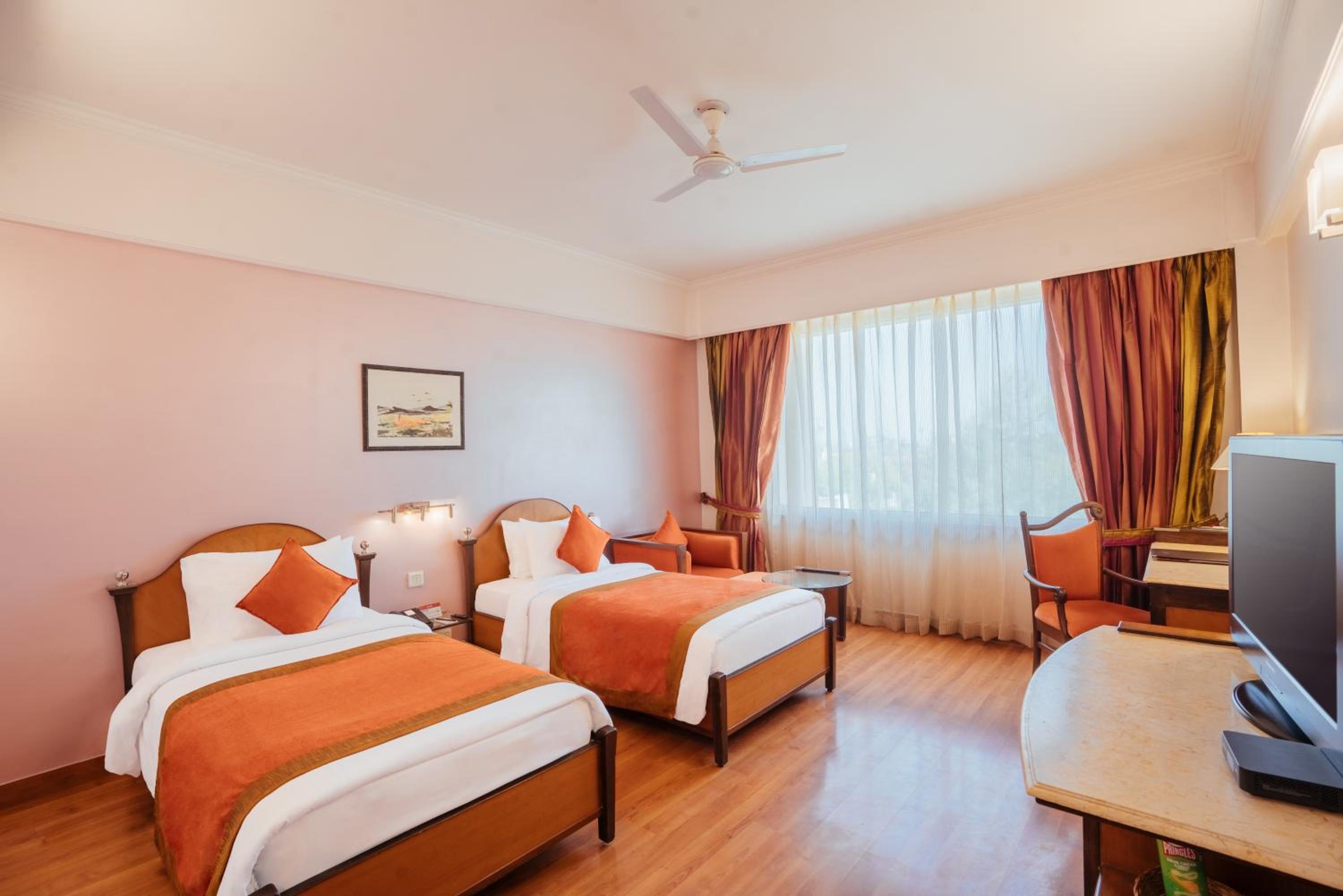 Superior Twin Room - Photo 3