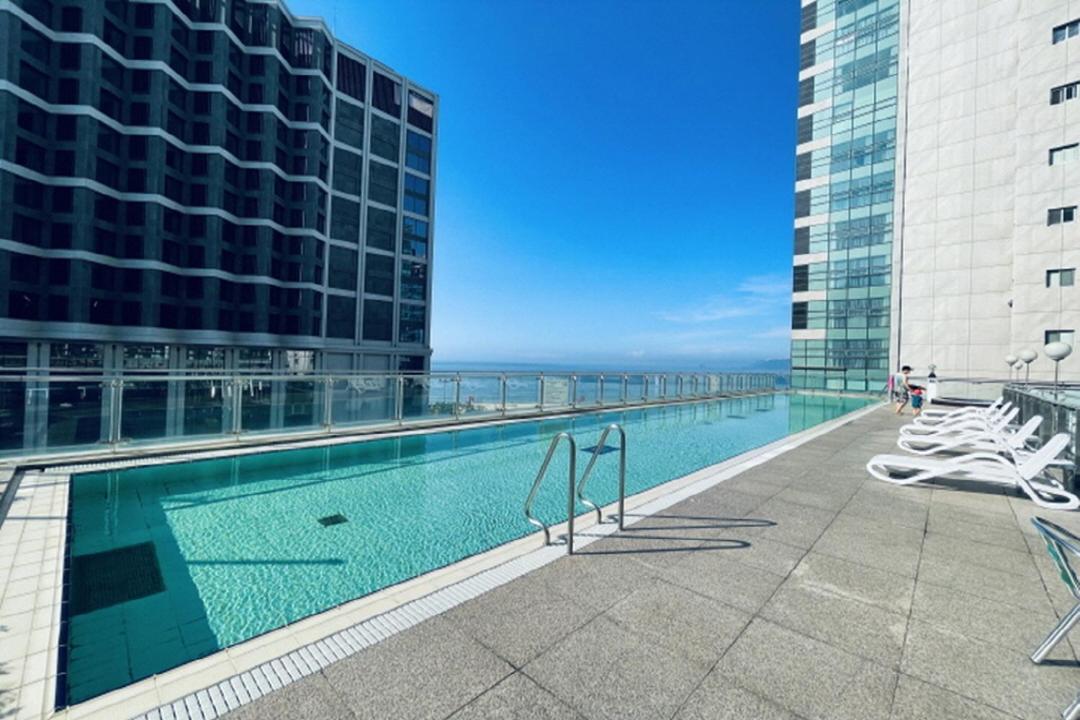 Swimming pool PKG 2 people - Quadruple Room with Sea View  - Photo 2