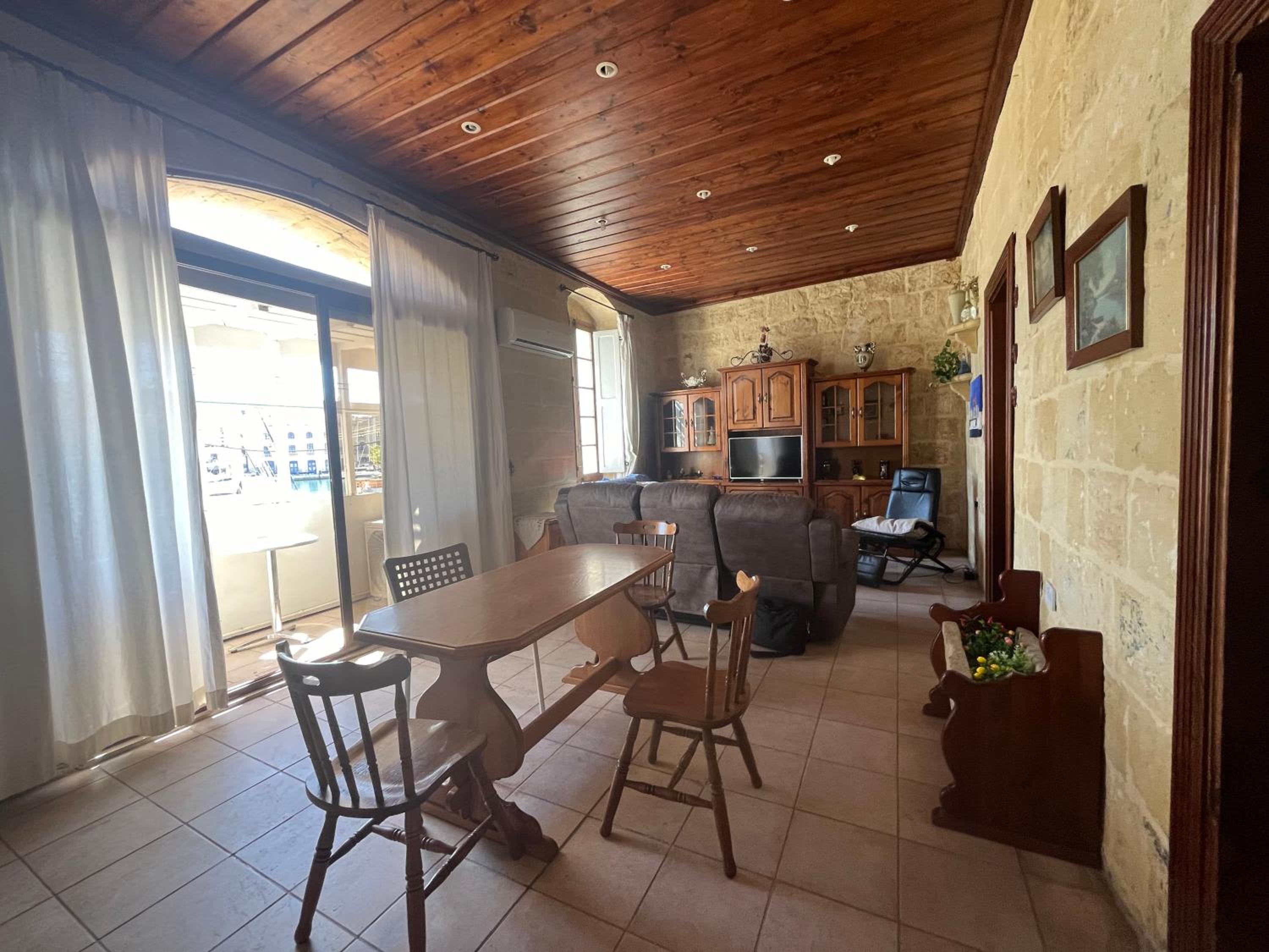 Apartment With Sea View photo 1