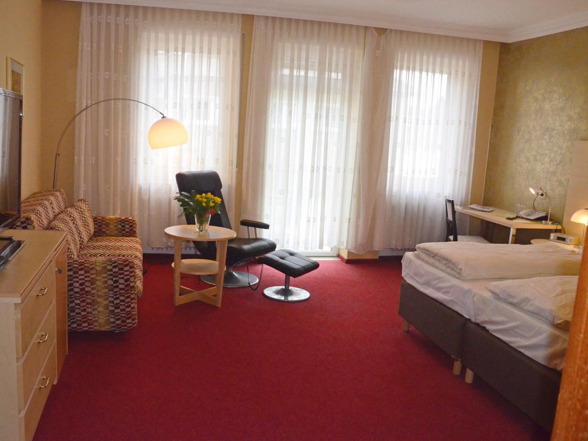 Deluxe Double or Twin Room - Photo 5