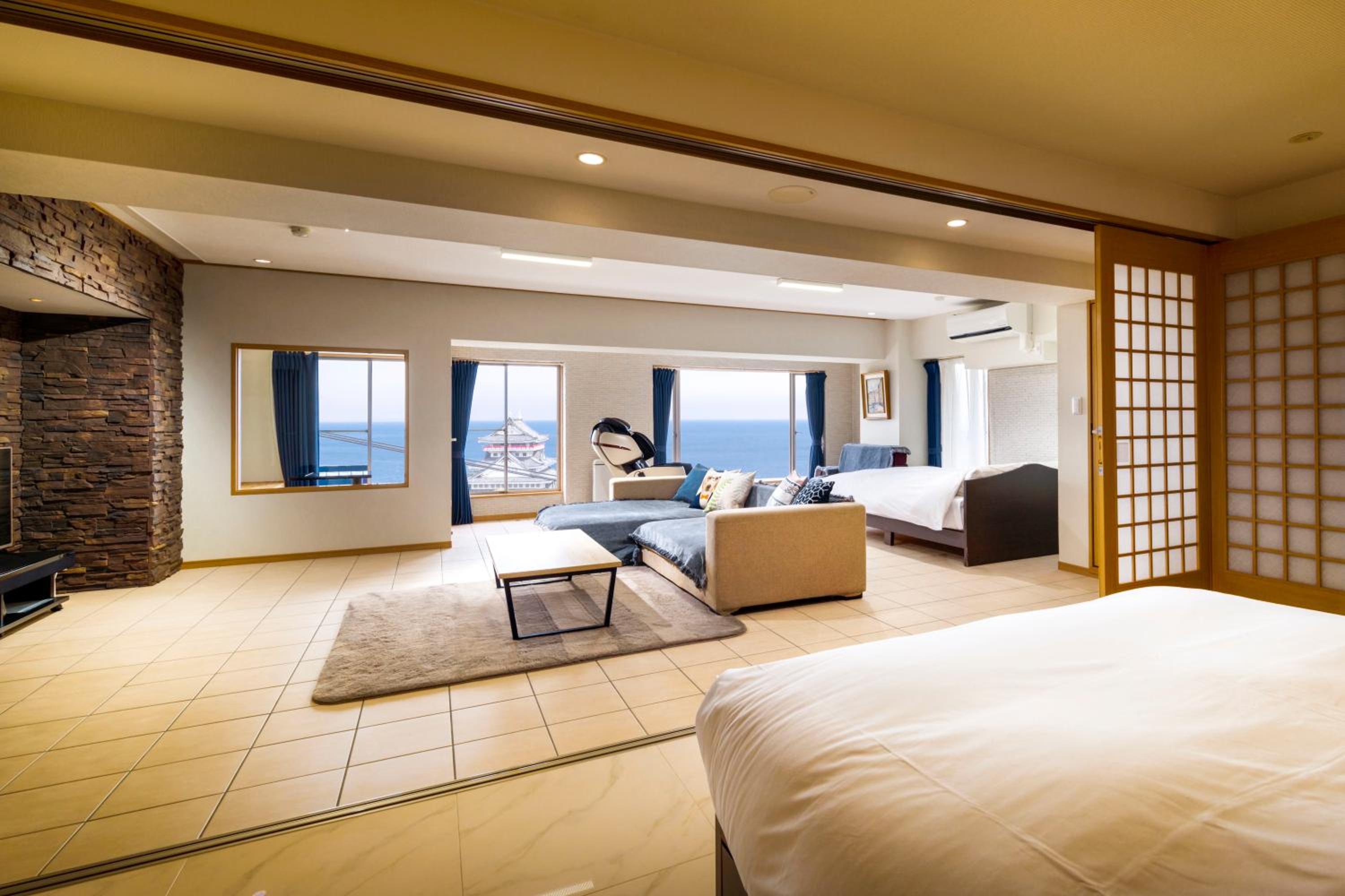 Superior Suite with Sea View - Photo 1