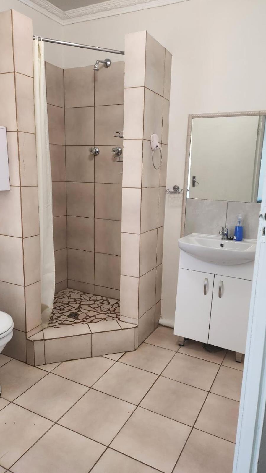 Basic Triple Room - Photo 7