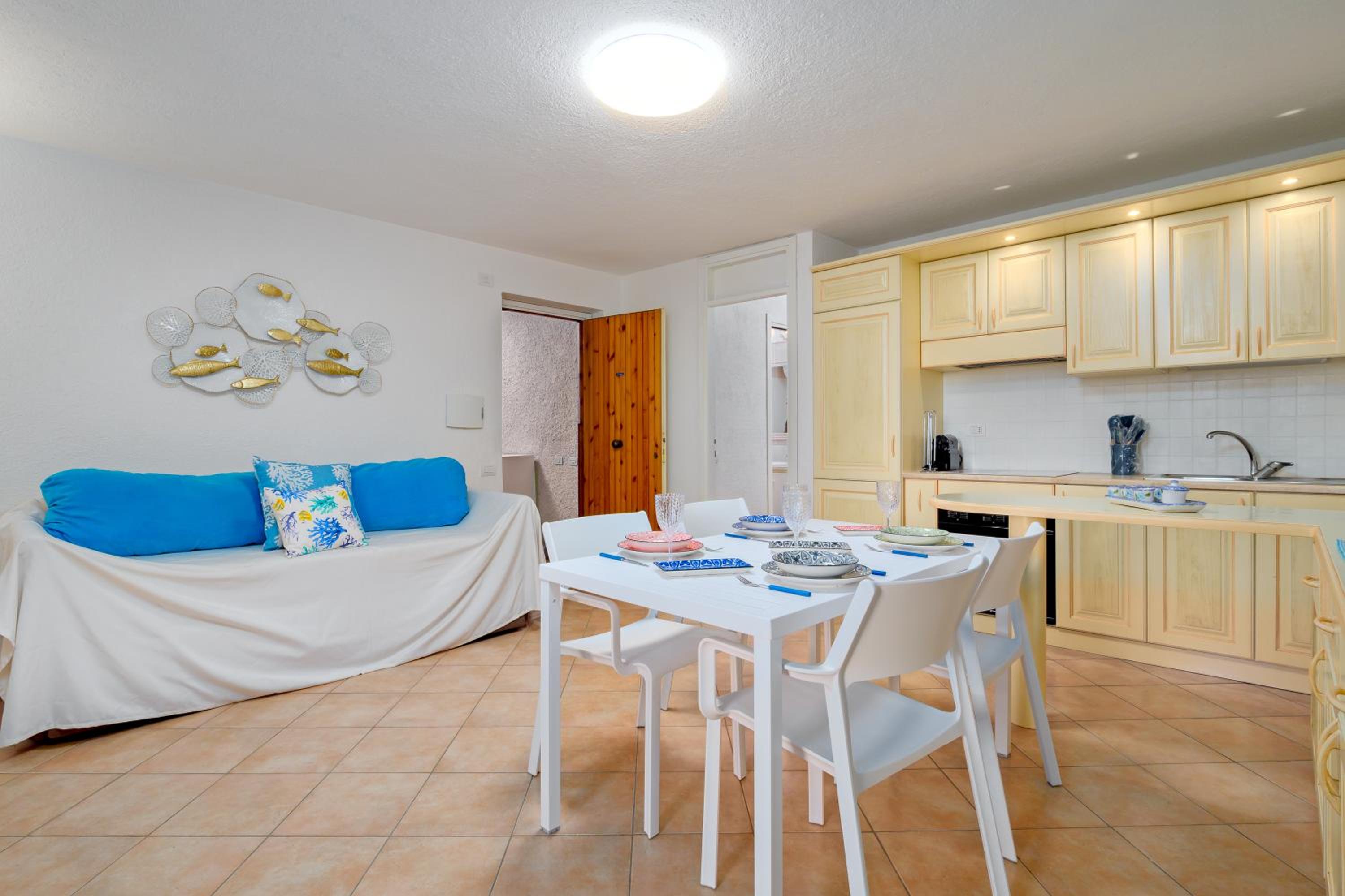 Two-Bedroom Deluxe Apartment with Ocean View photo 2