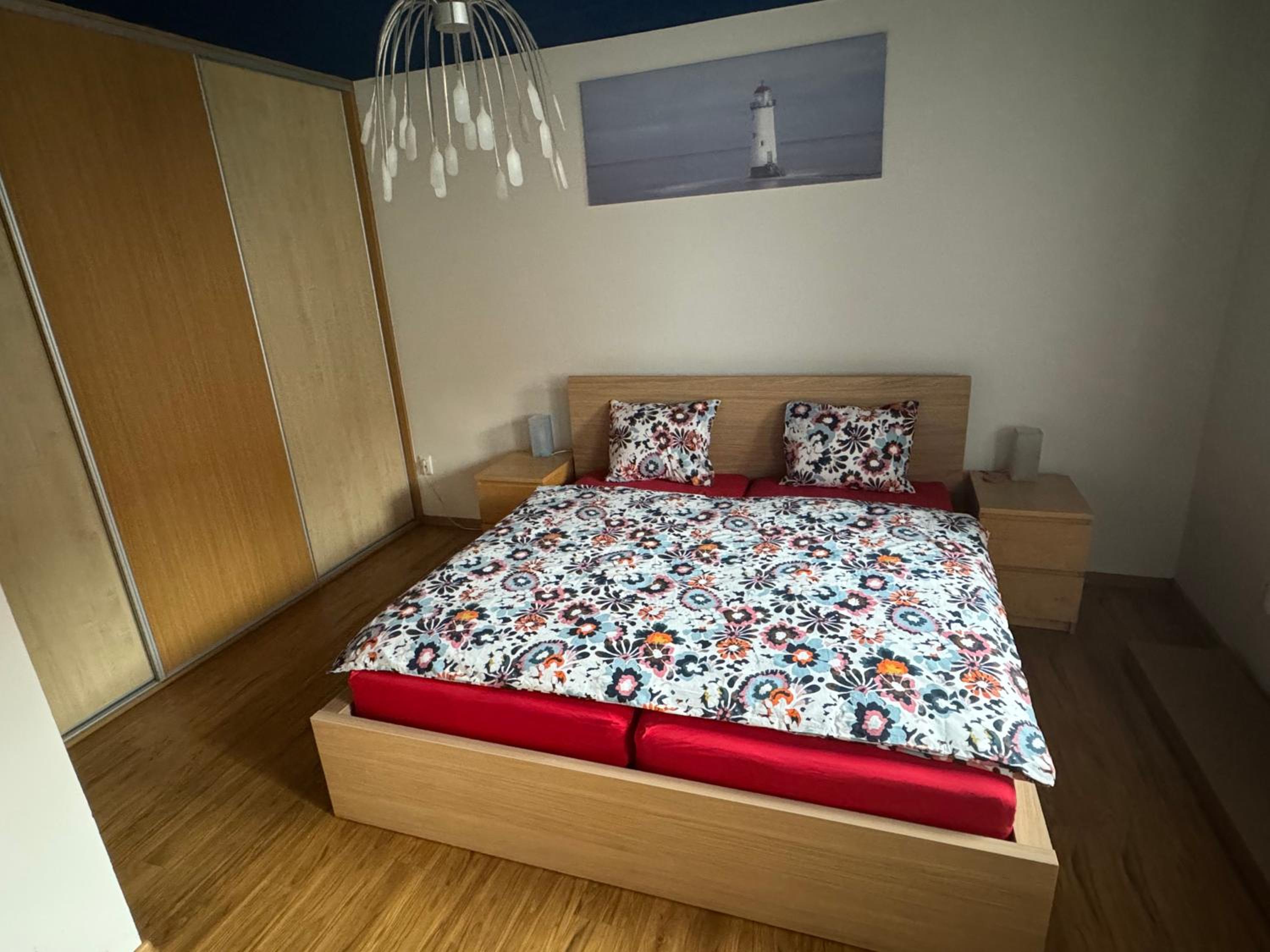 One-Bedroom House photo 1