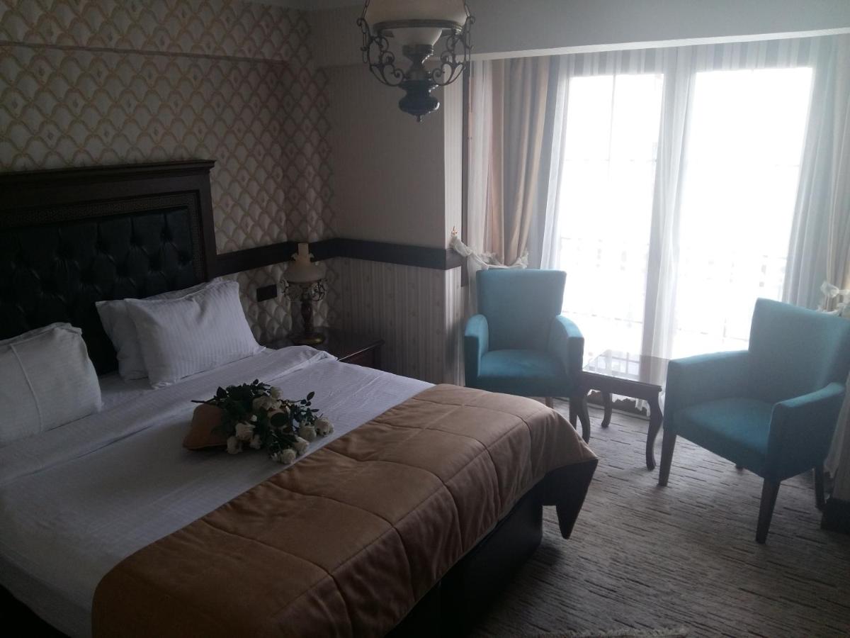 Deluxe Double or Twin Room photo 2