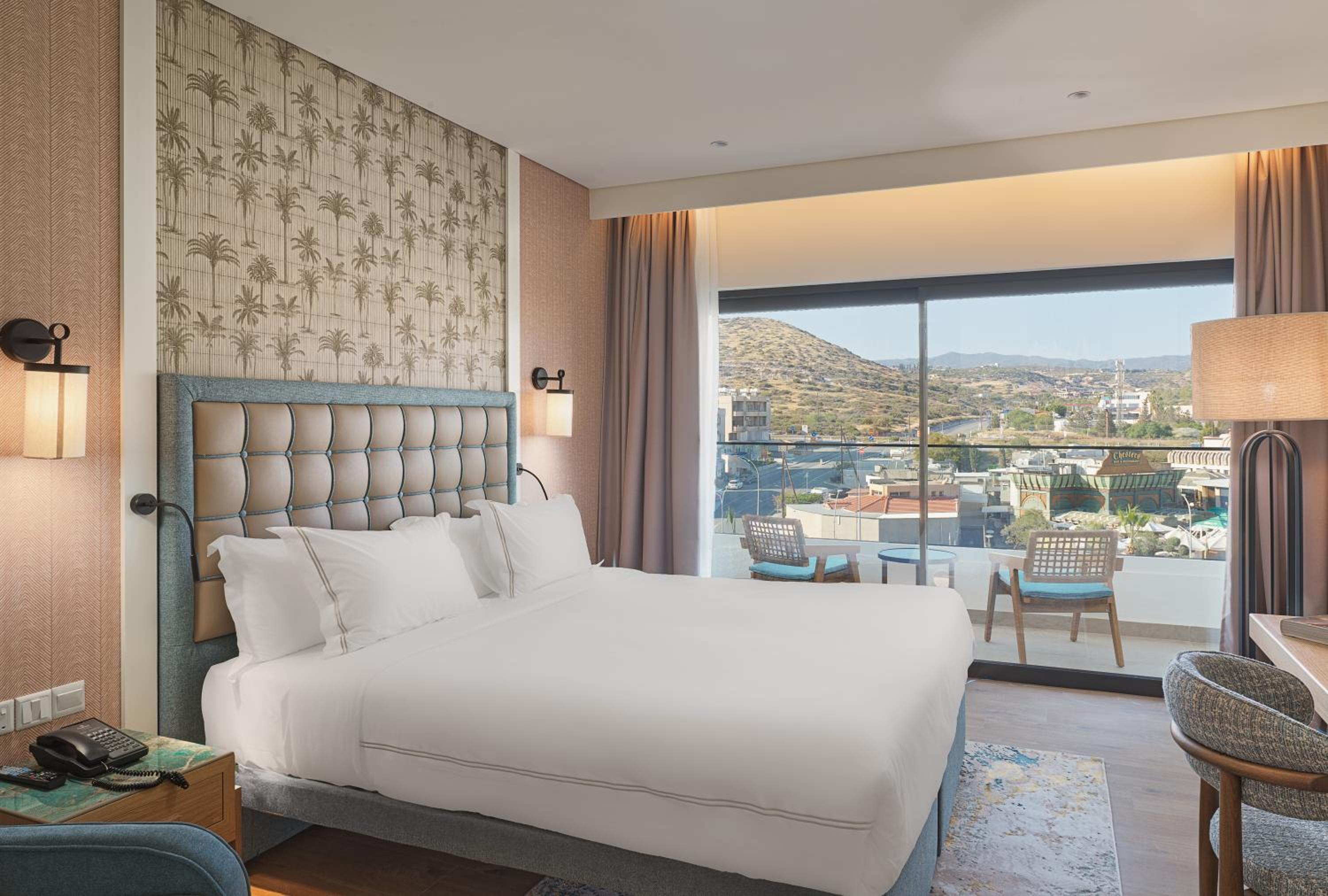 Deluxe Room Inland View - Photo 1