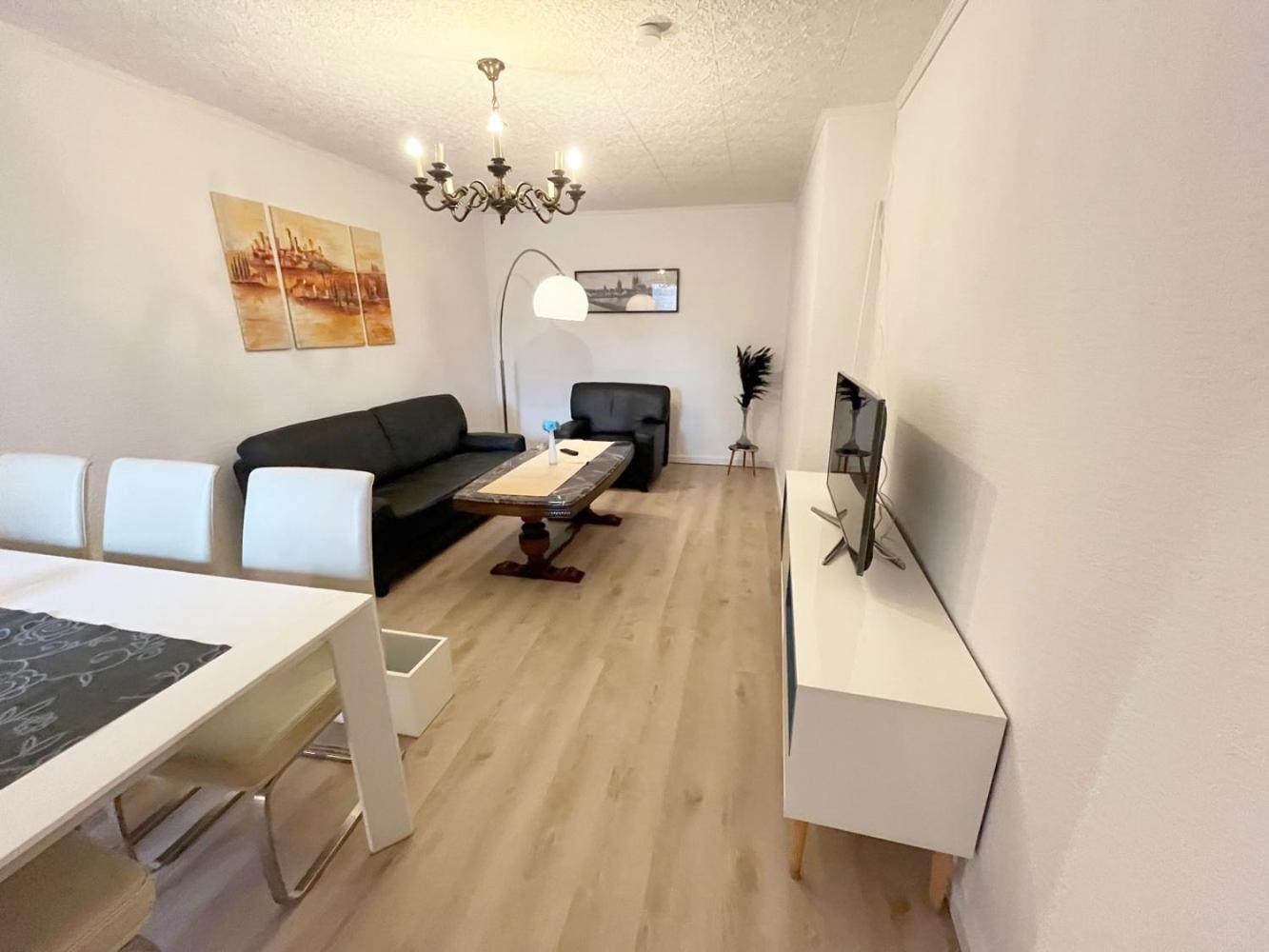 Apartment photo 3