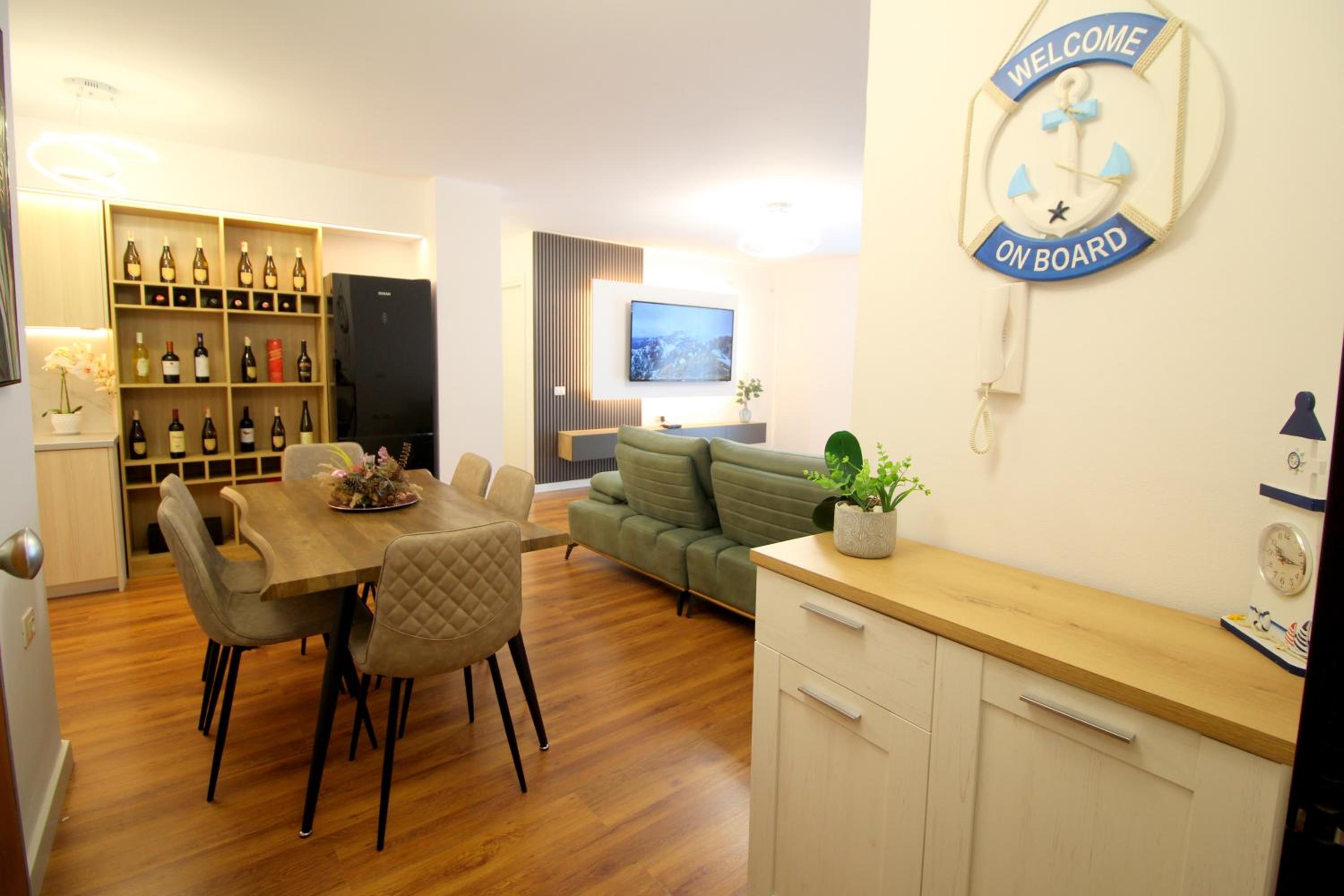 Two-Bedroom Apartment - City View