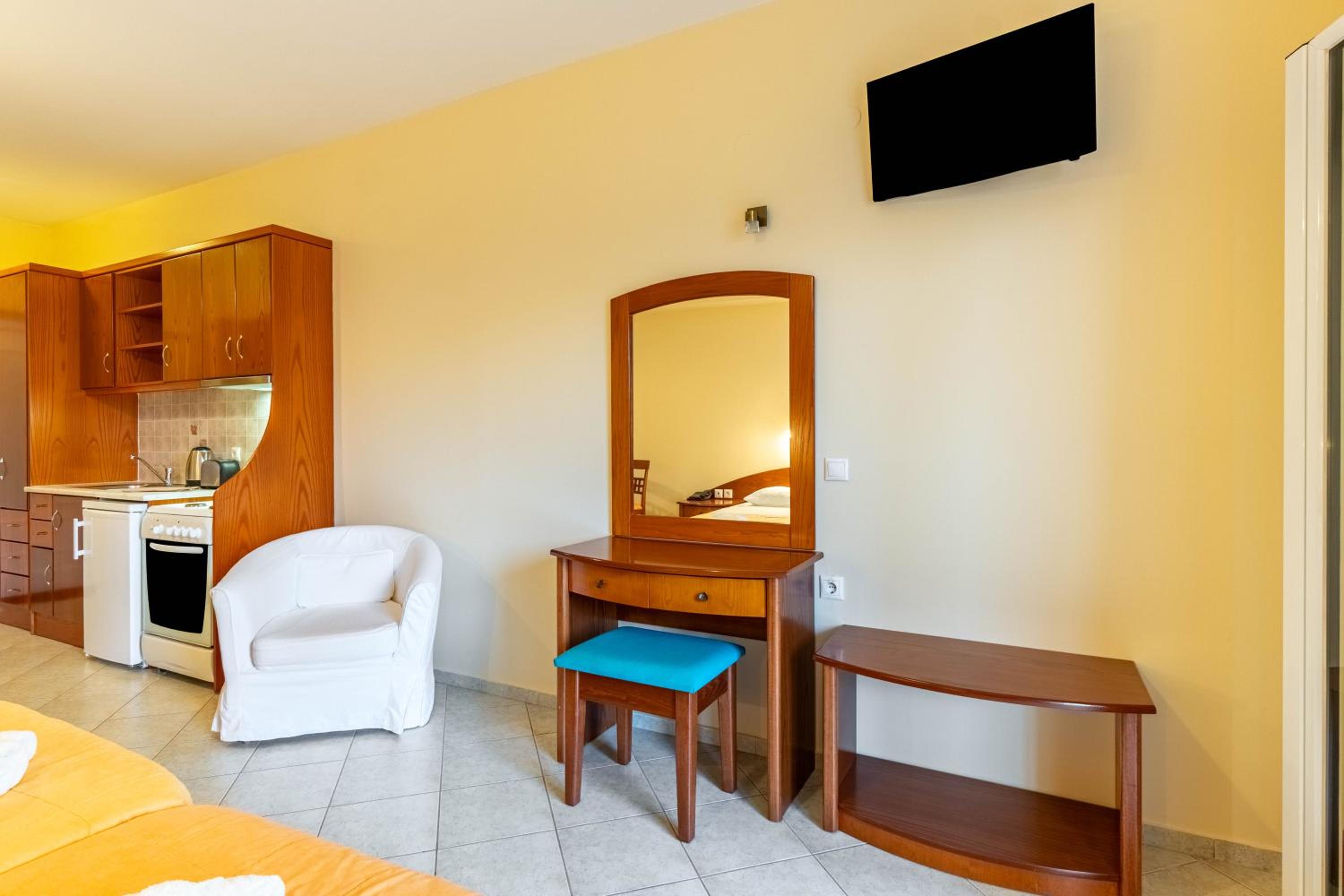 Double Room with Garden View photo 2