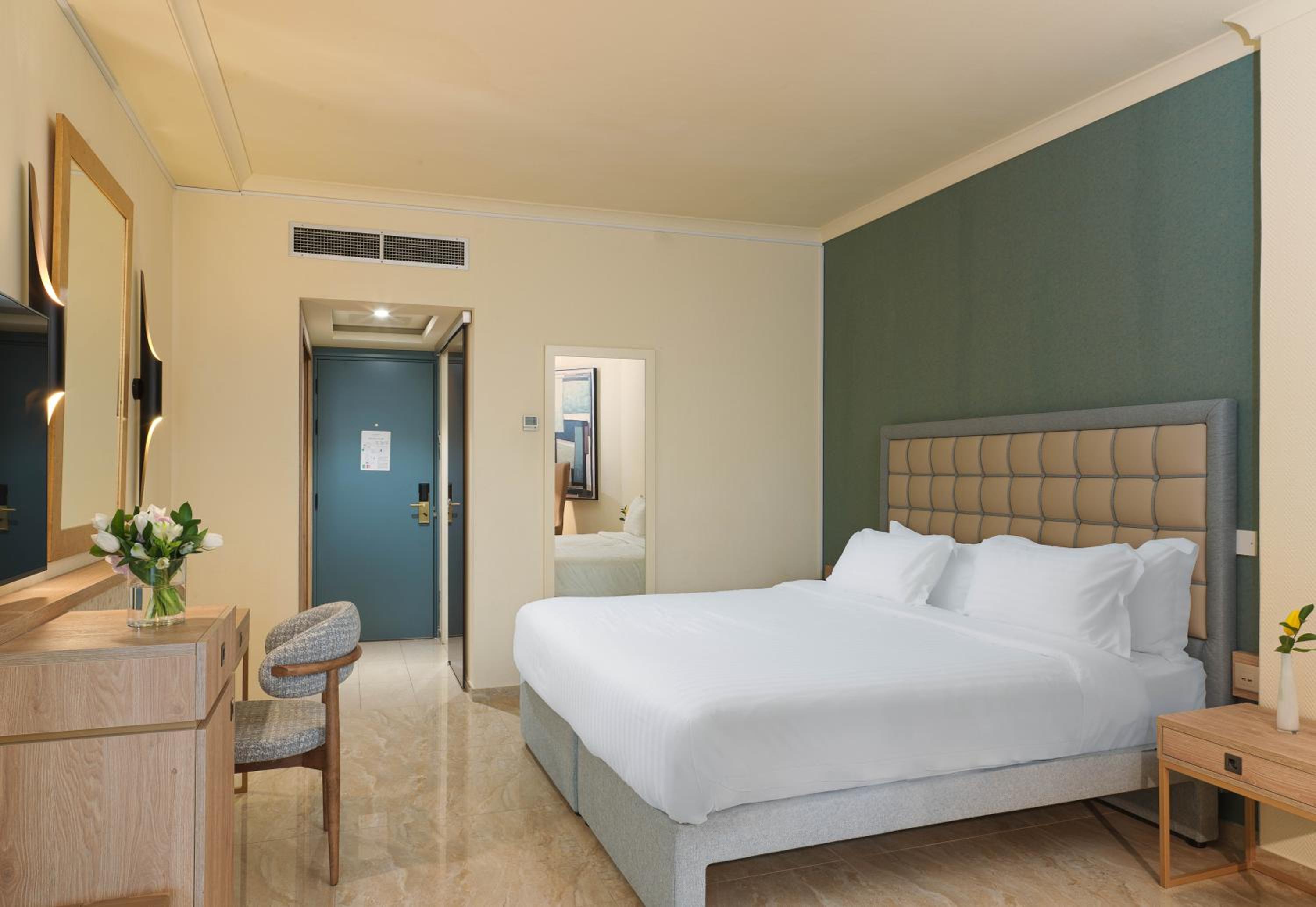 Swim Up Junior Suite - Photo 3