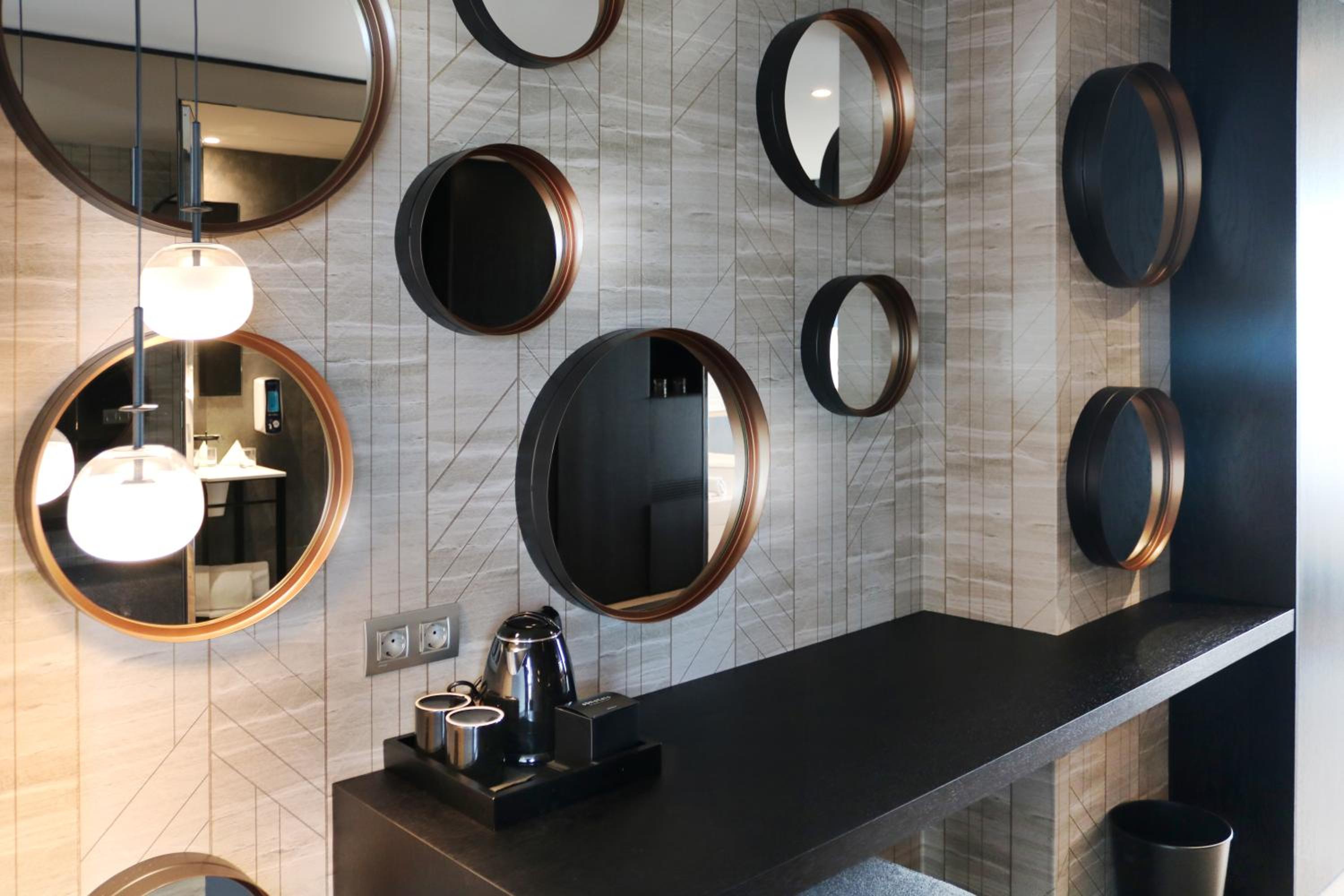 Luxury Suite with Spa Bath photo 3