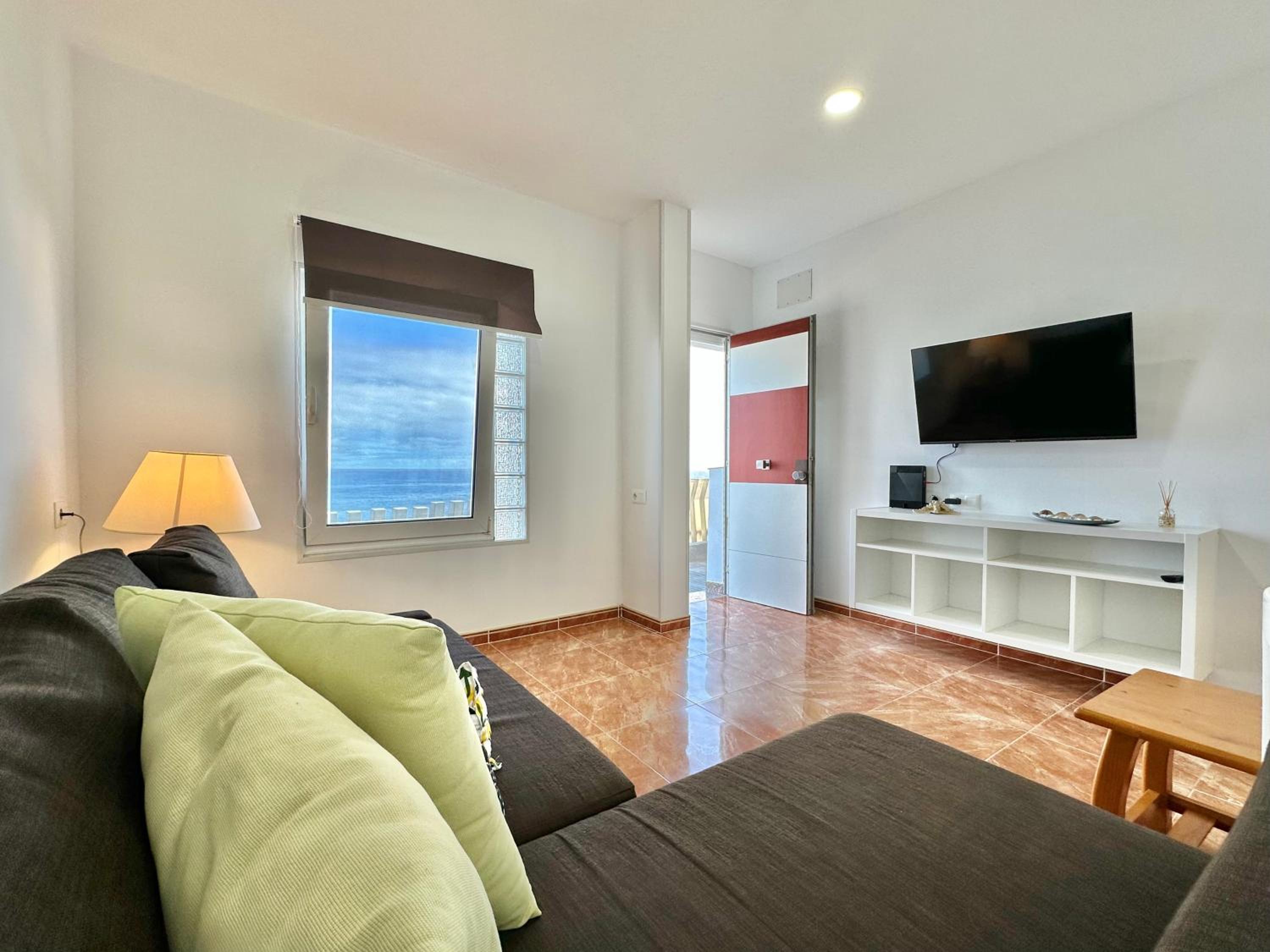 Apartamento de Dos Dormitorios - Frente al Océano
