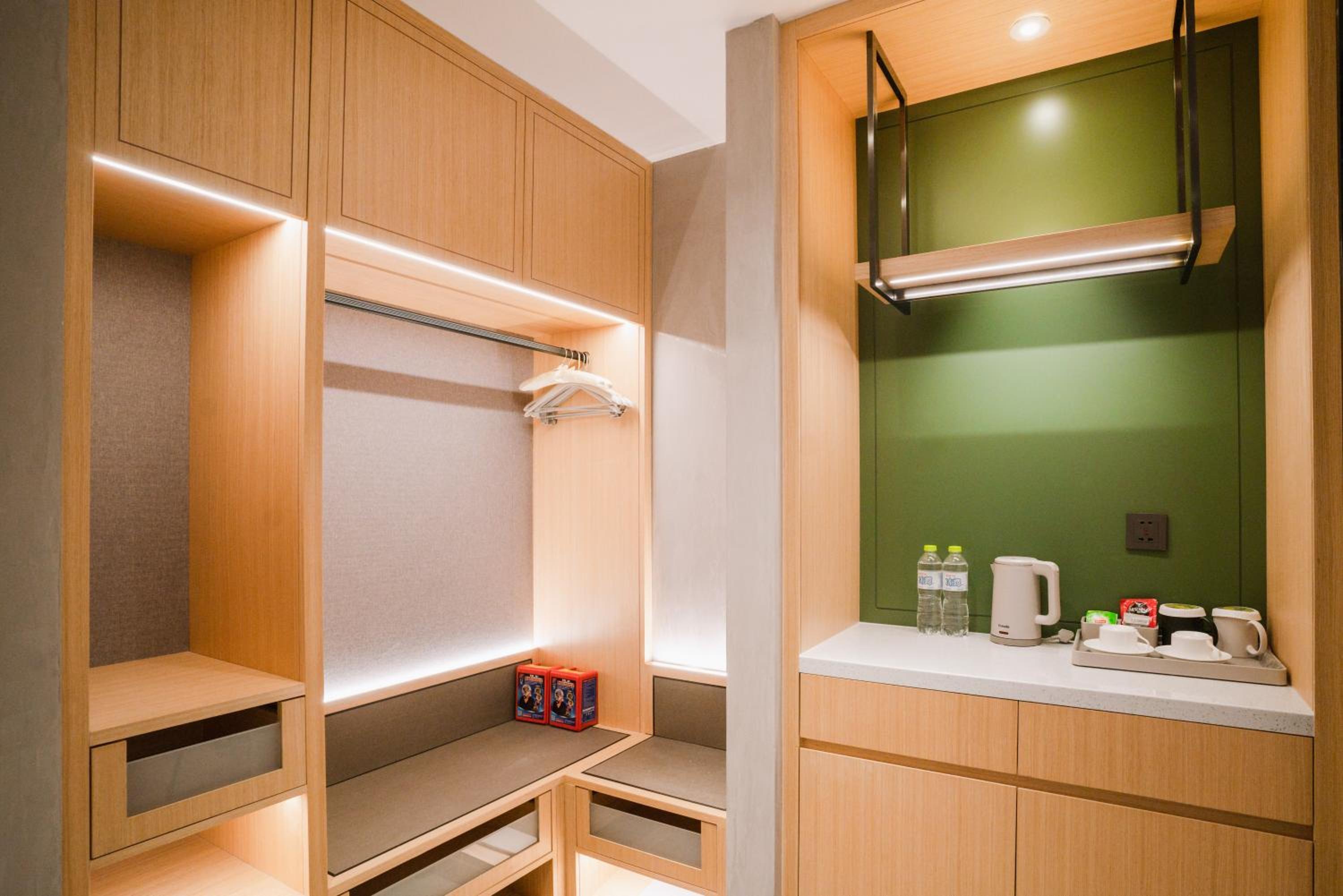 Quiet Twin Room