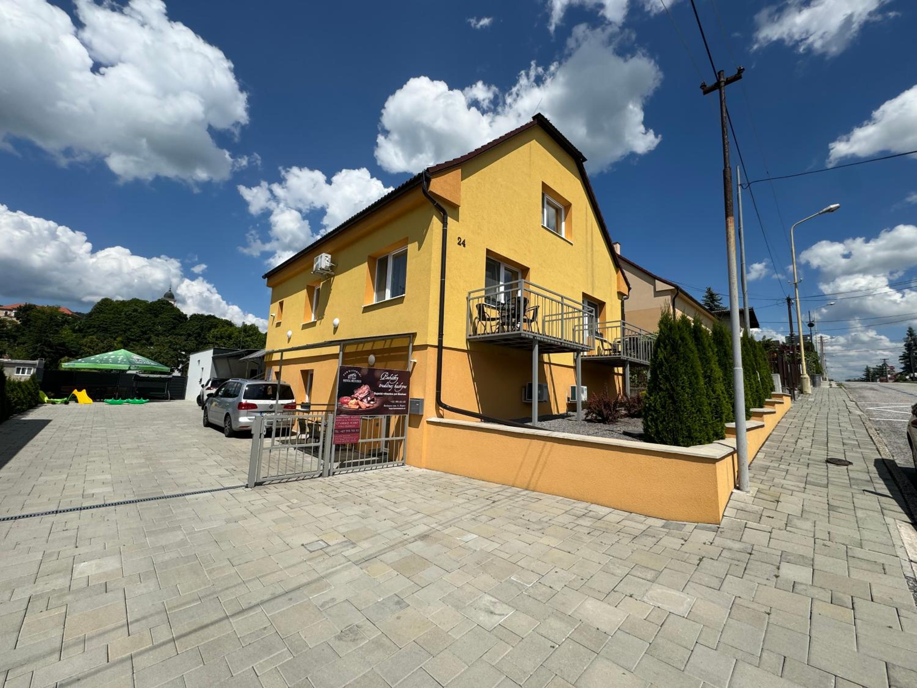 Apartment with Terrace photo 2