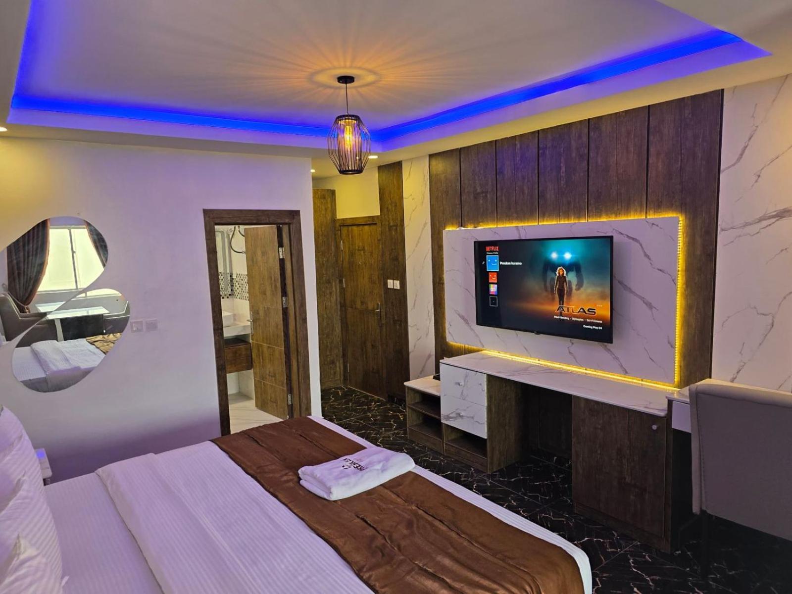 Junior Suite