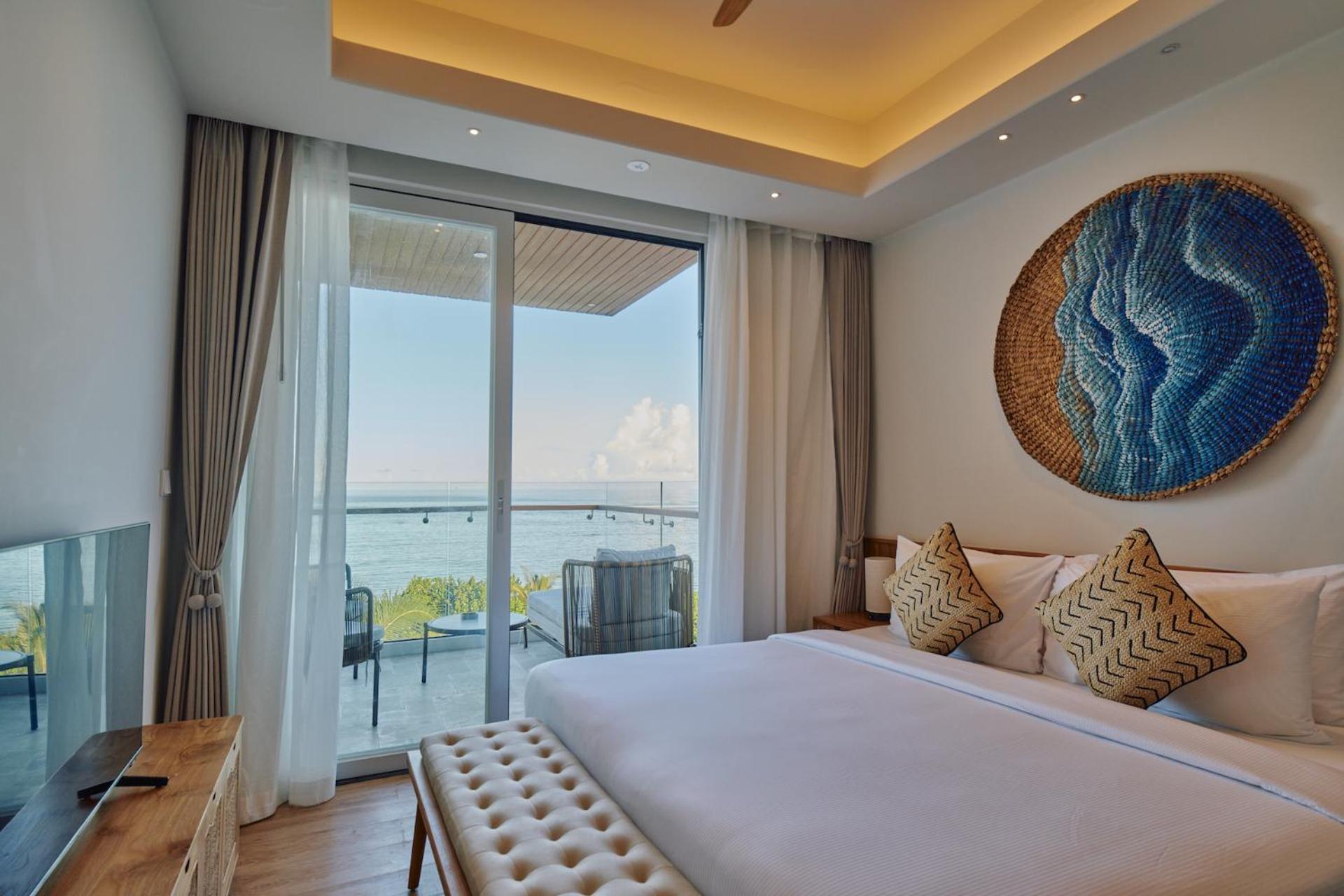 Deluxe Ocean View Room