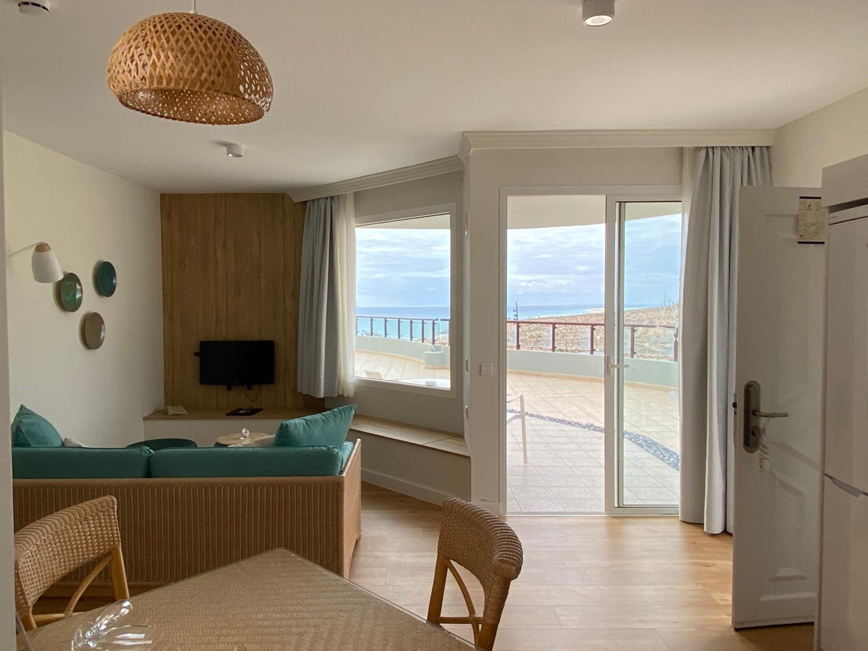Suite Junior con Vista al Mar (2 Adultos + 1 Niño) Suite Junior con Vista al Mar (2 Adultos + 1 Niño)
