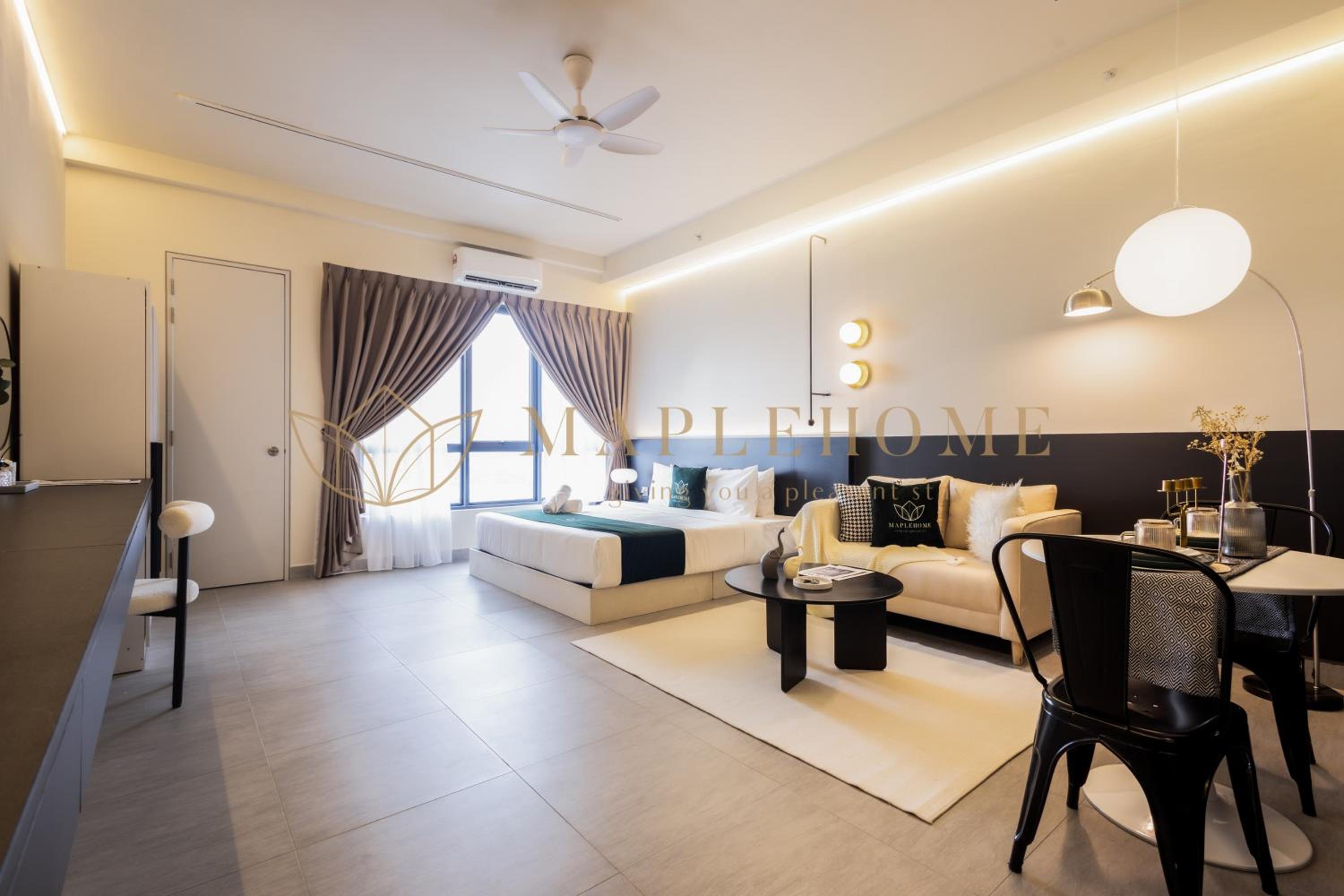 Premier Queen Suite - Photo 14