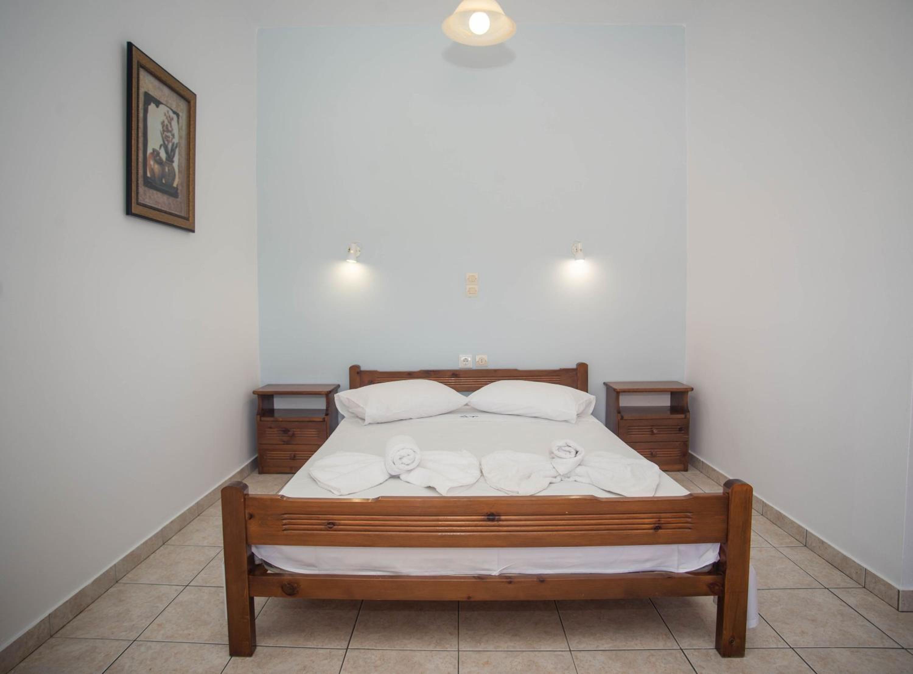 Two-Bedroom Apartment with Balcony photo 3