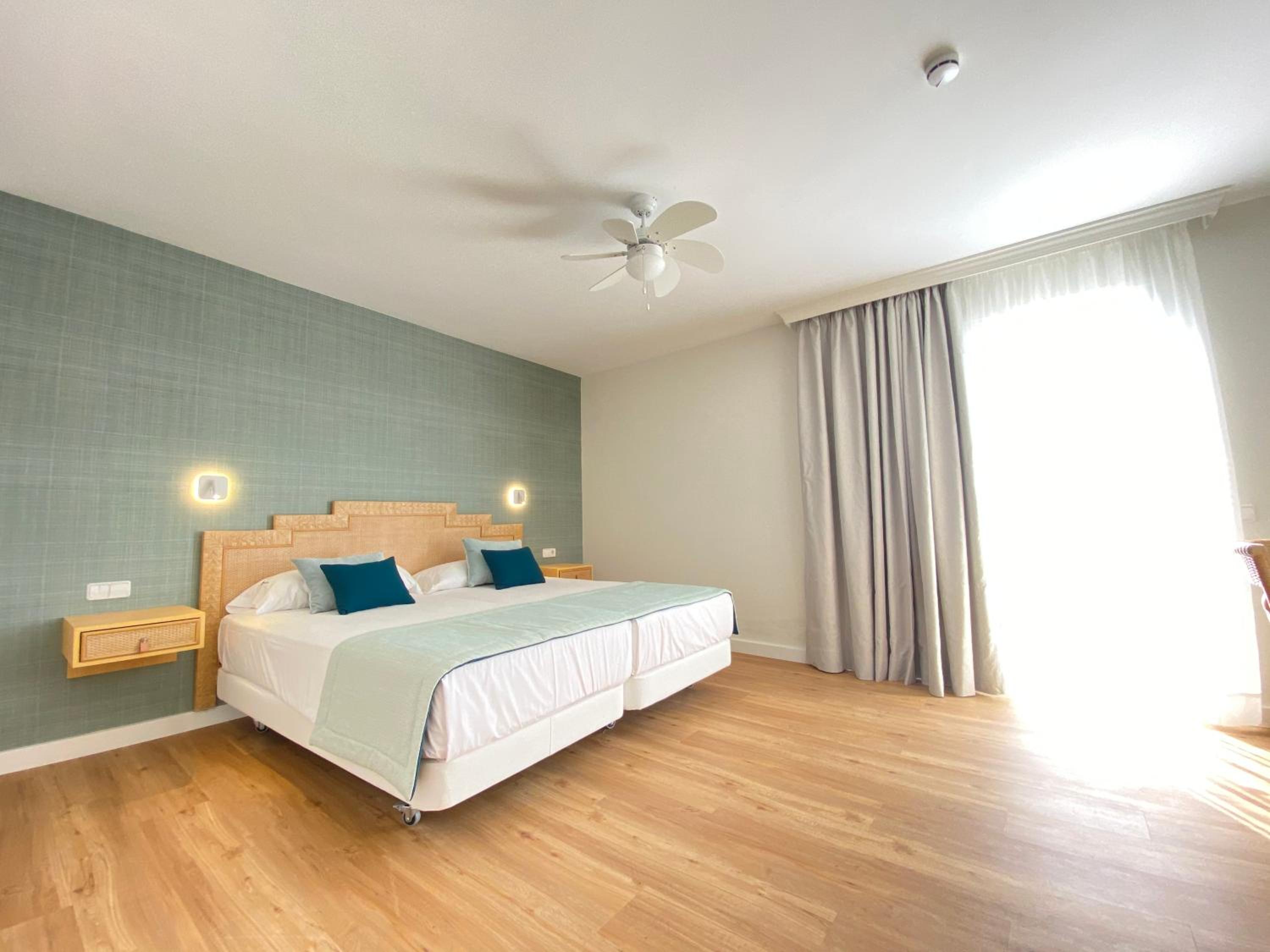 Suite con vista al mar (4 adultos + 1 niño) Suite con vista al mar (4 adultos + 1 niño)