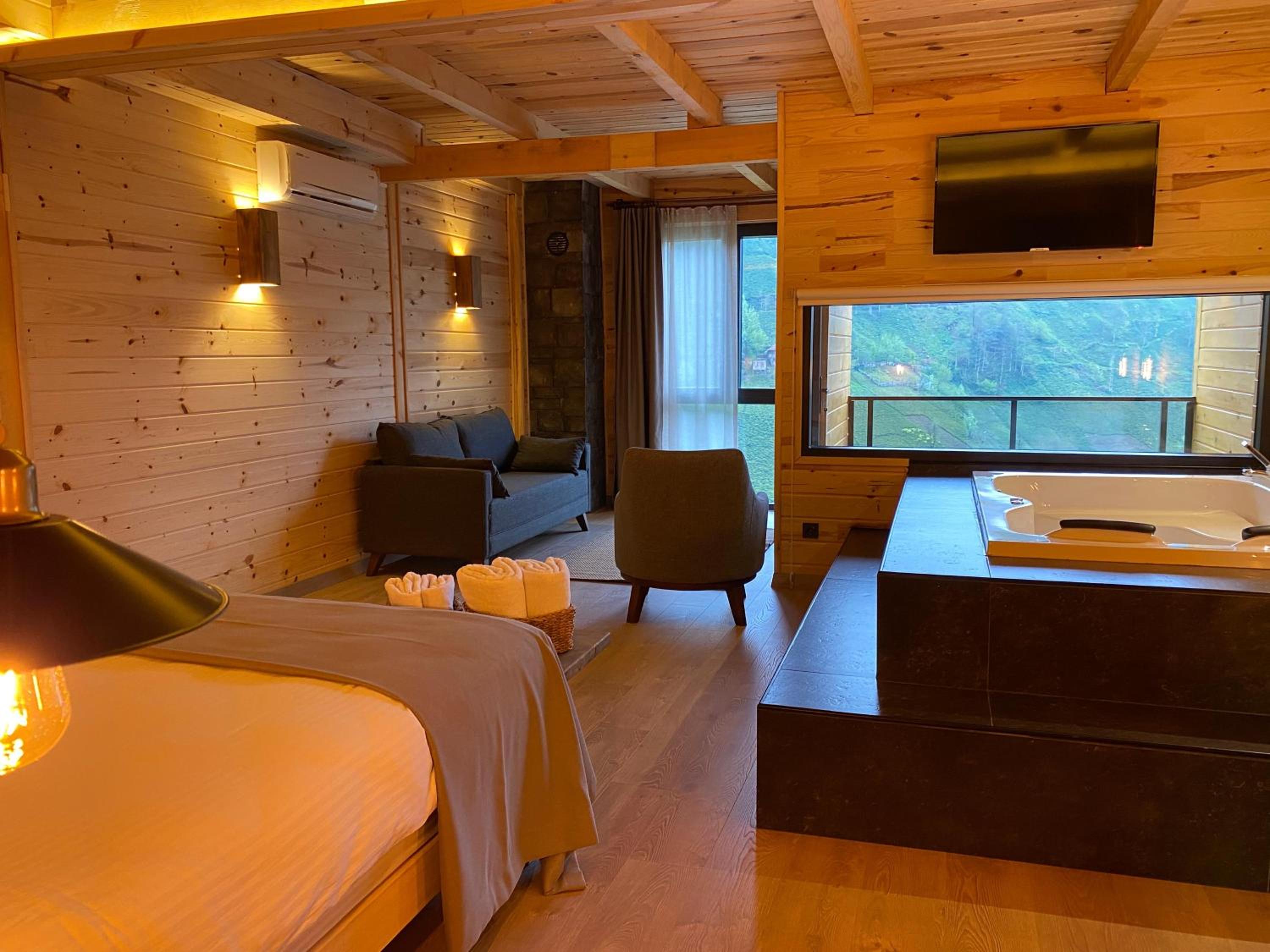 Double Room with Spa Bath