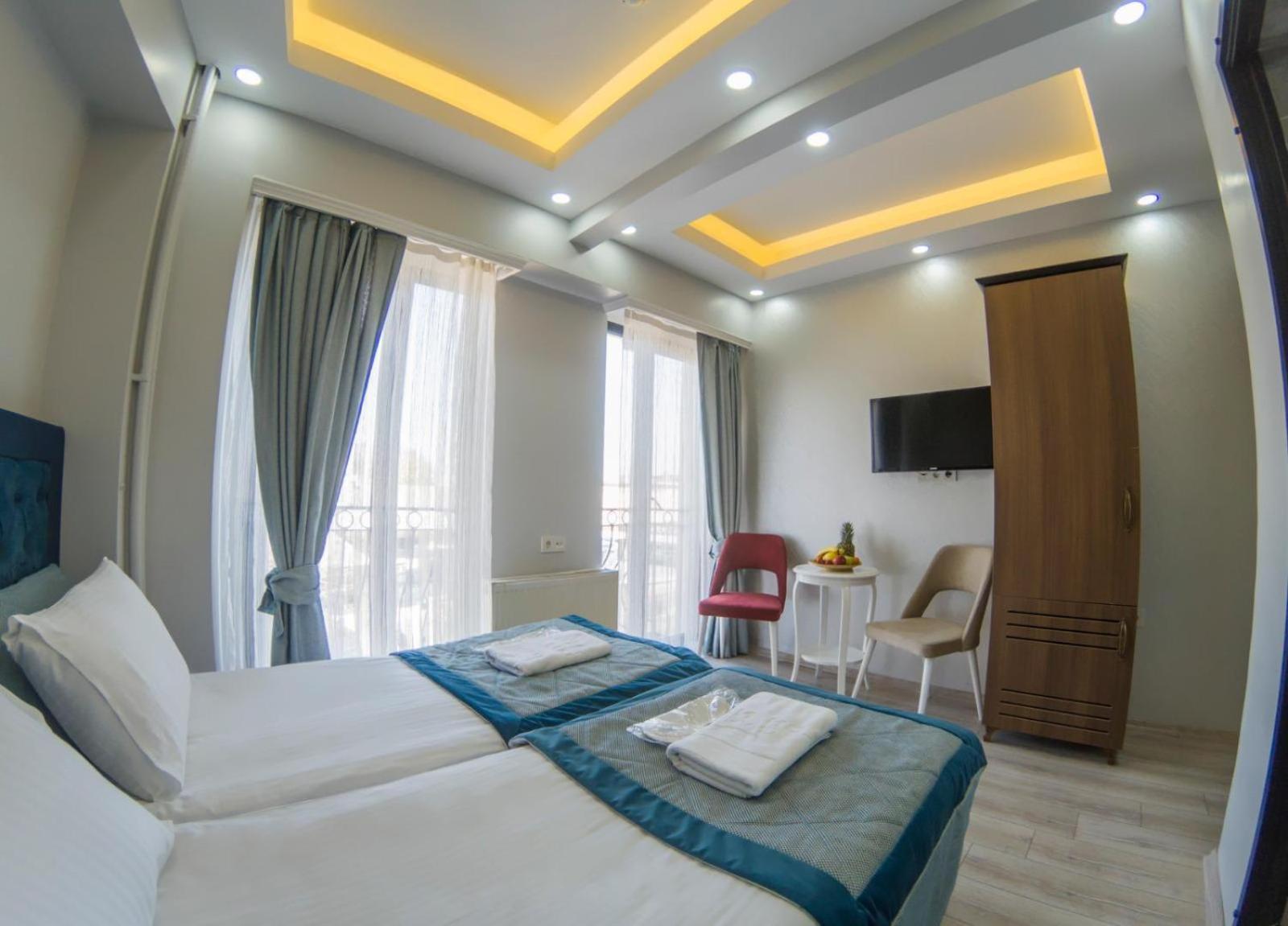 Double Room with Balcony and Sea View photo 1